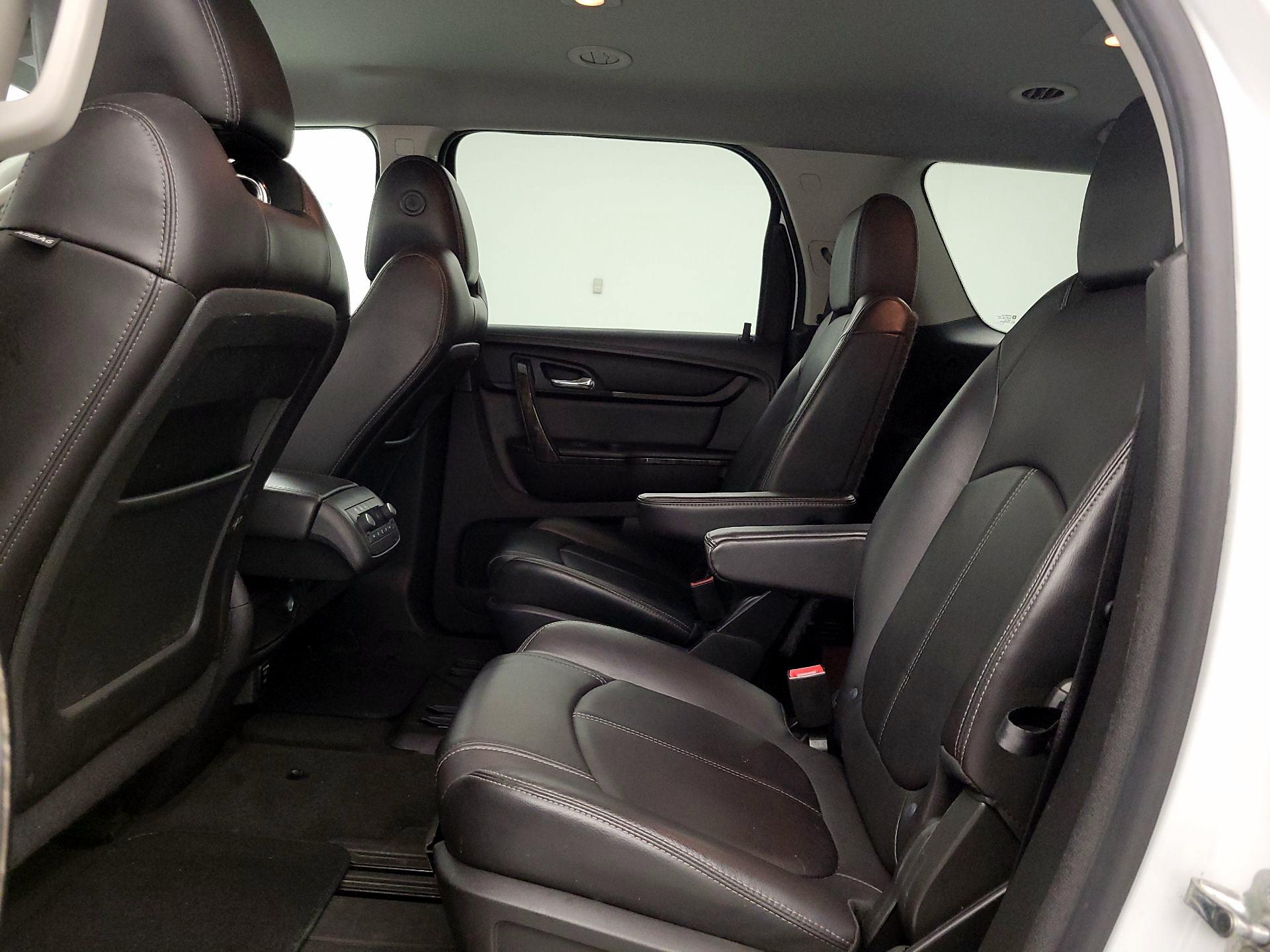 Thumbnail: 2016 GMC Acadia - 19