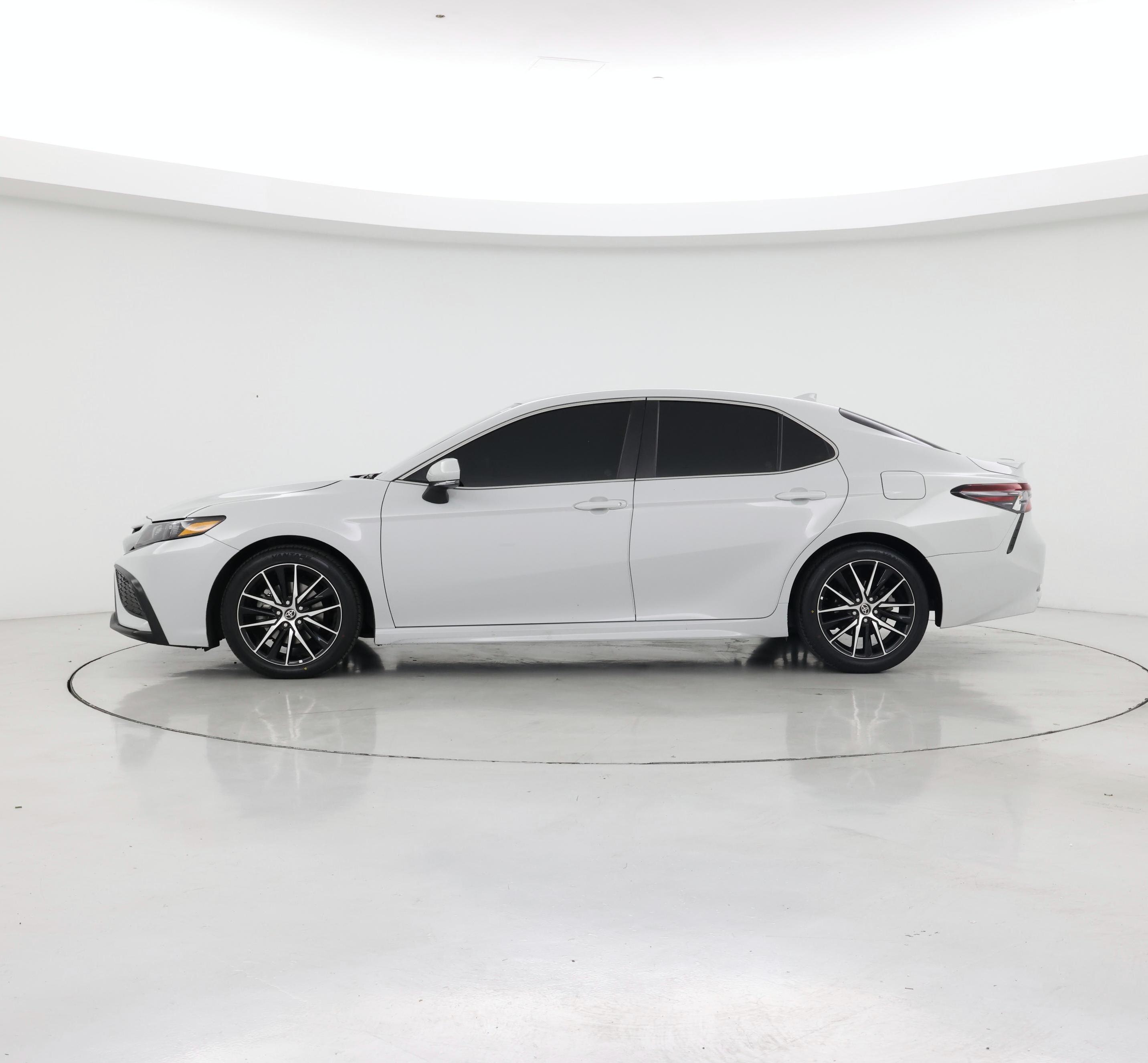 Thumbnail: 2024 Toyota Camry - 3