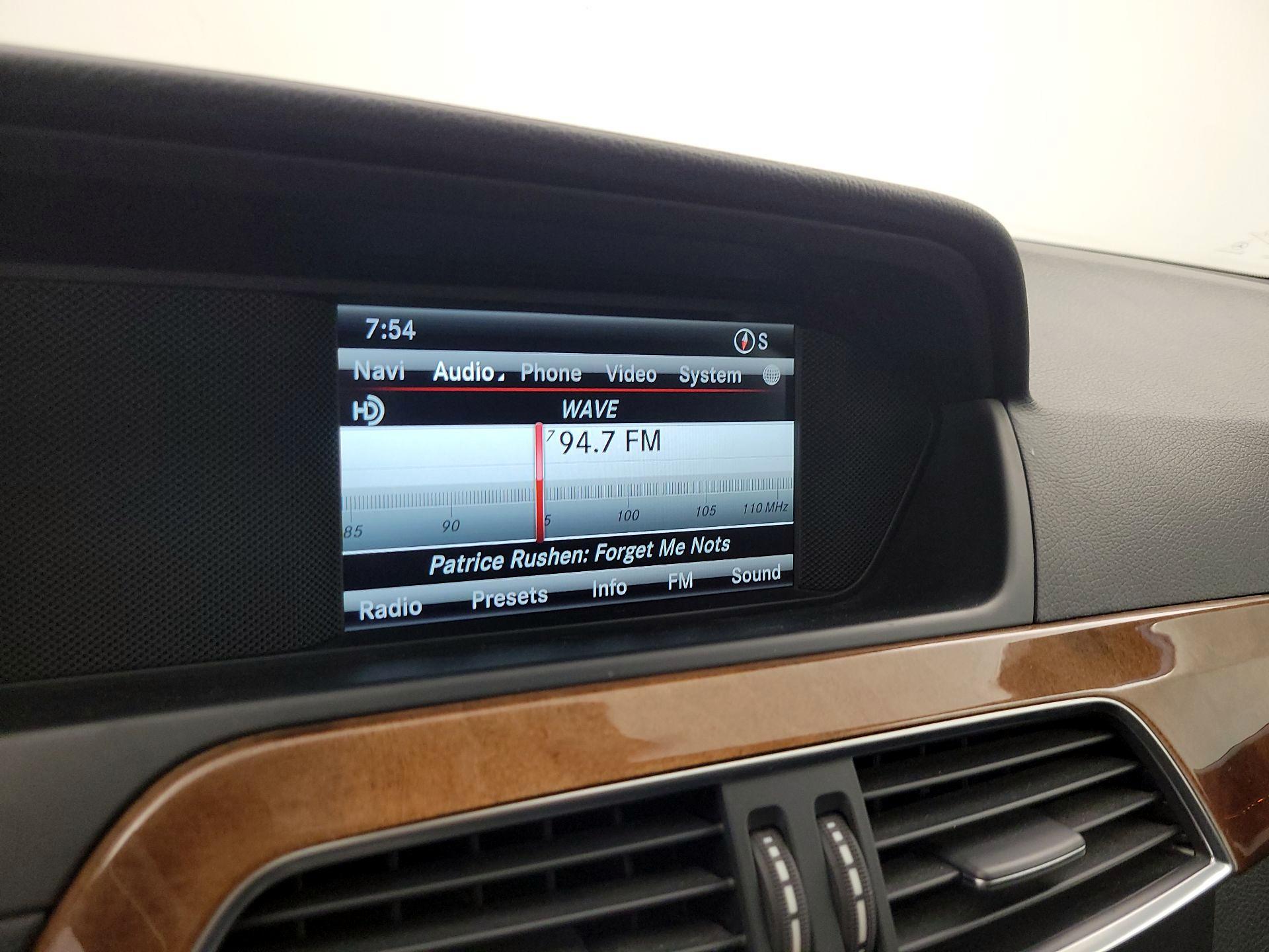 Thumbnail: 2014 Mercedes-Benz C-Class - 16