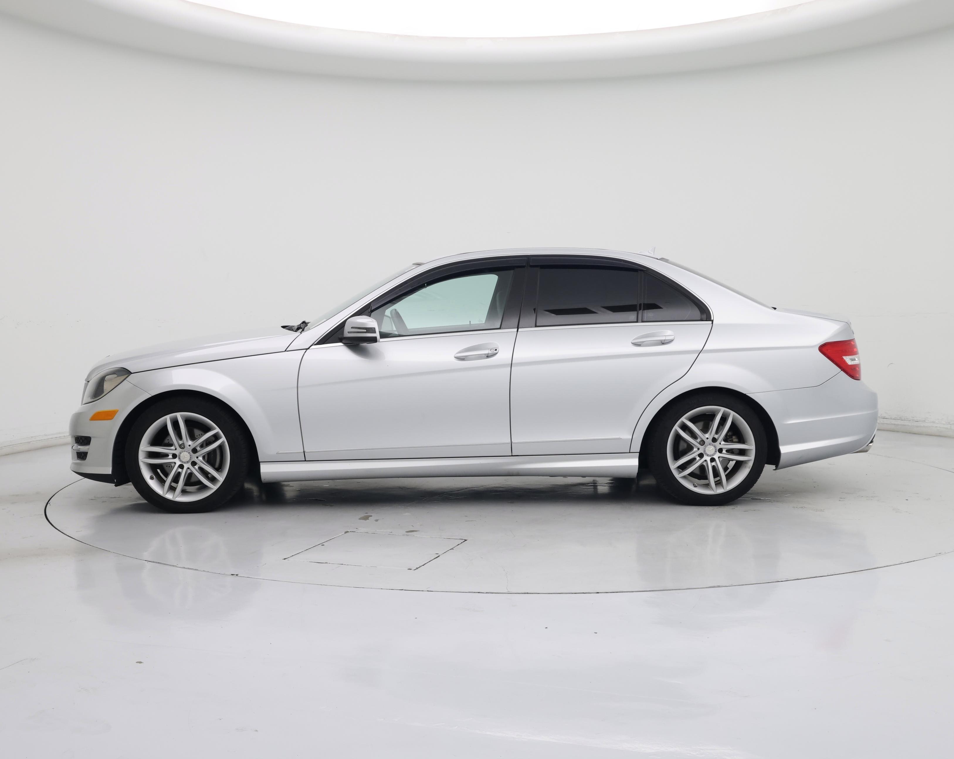 Thumbnail: 2014 Mercedes-Benz C-Class - 3