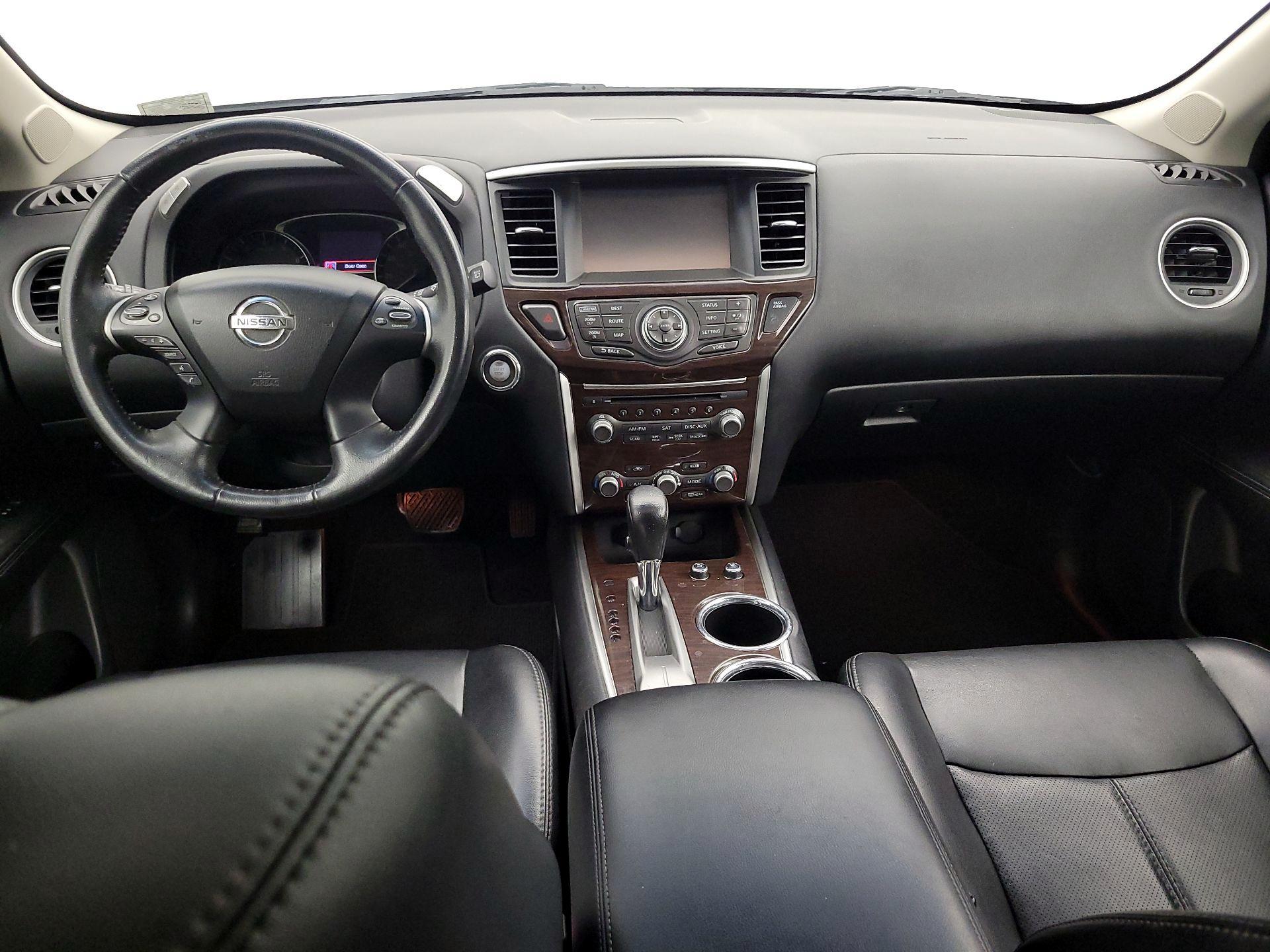 Thumbnail: 2015 Nissan Pathfinder - 9