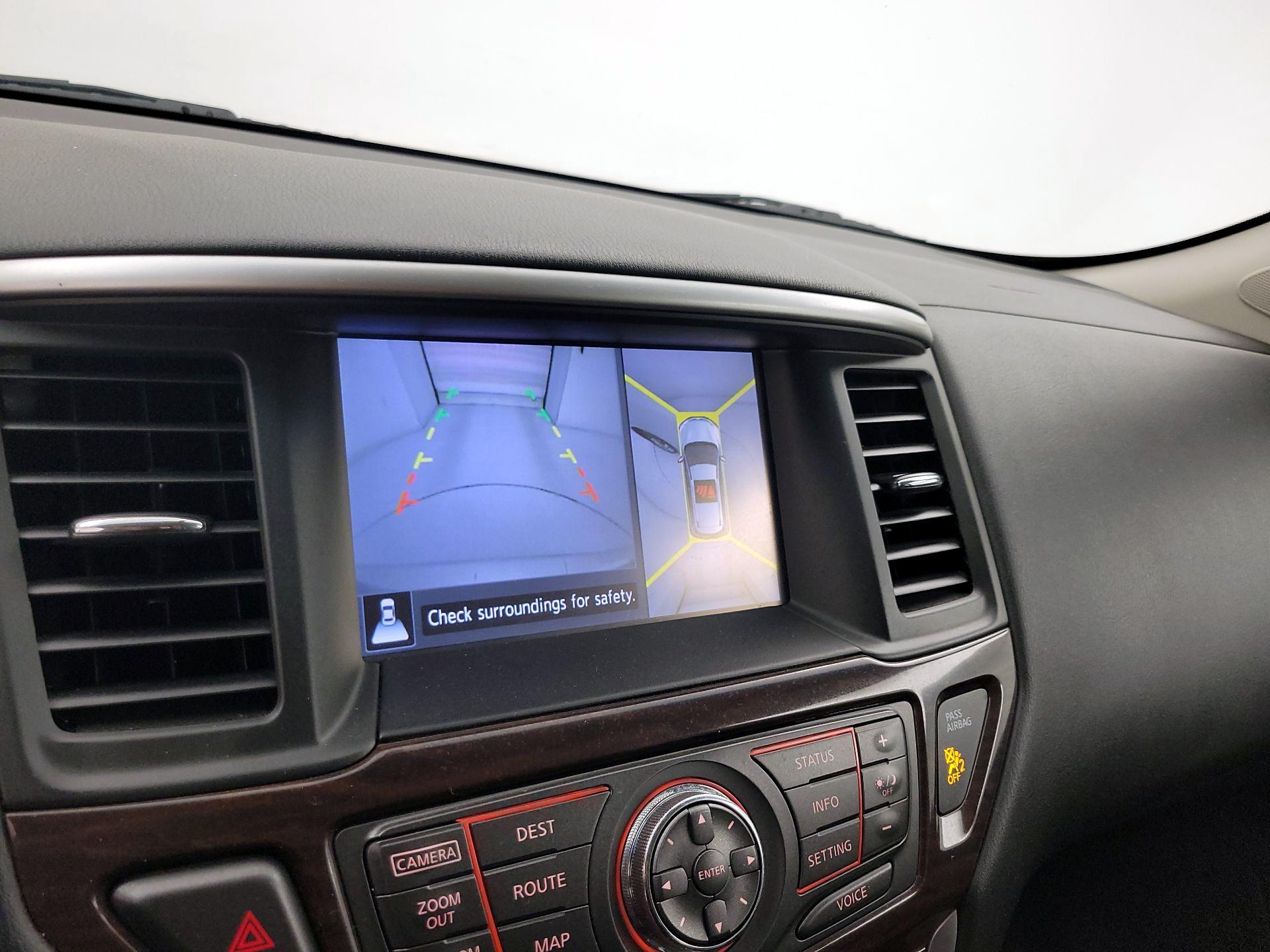 Thumbnail: 2015 Nissan Pathfinder - 15
