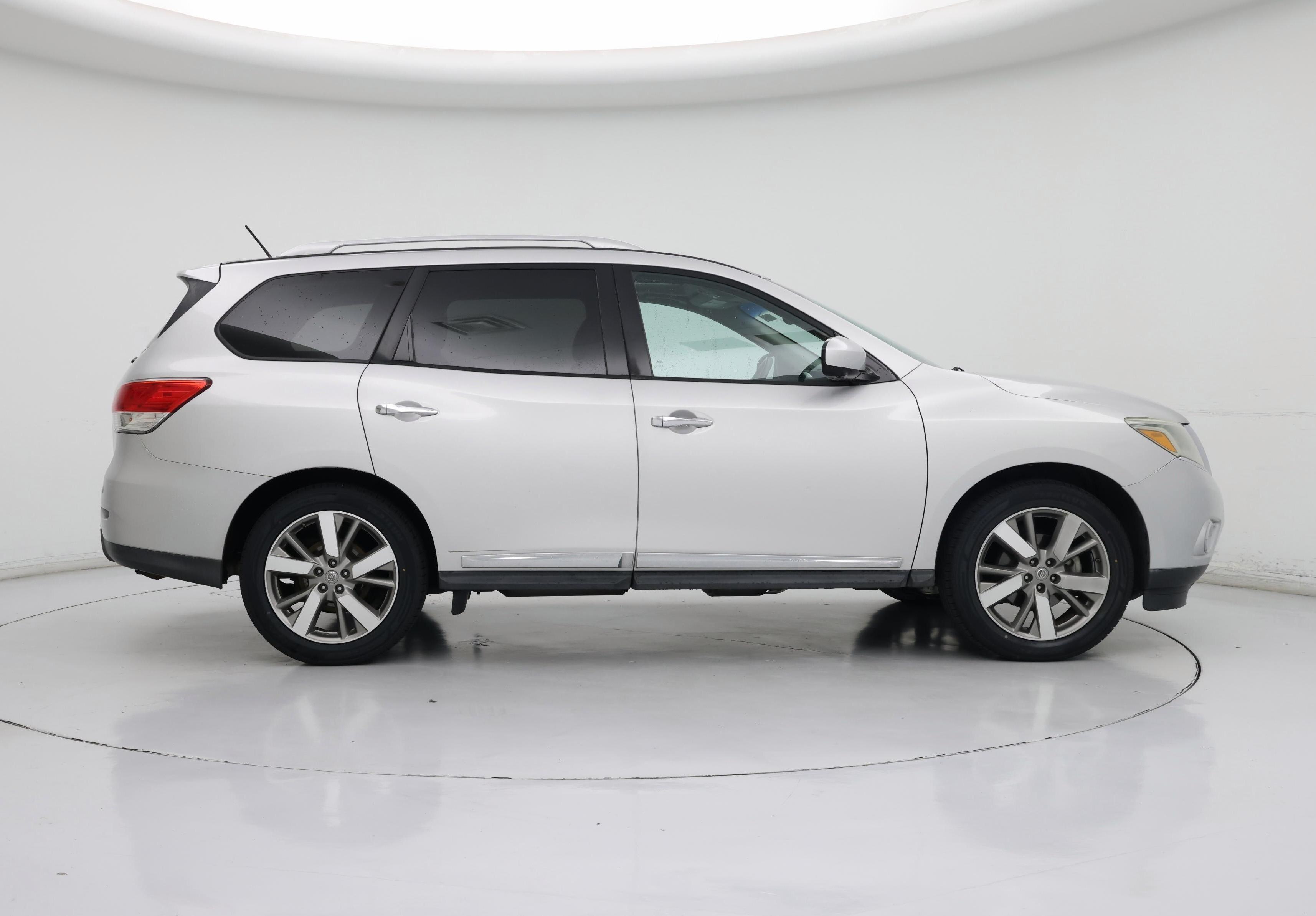 Thumbnail: 2015 Nissan Pathfinder - 7