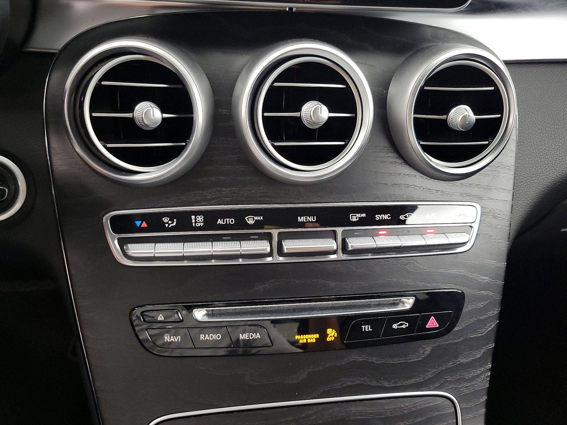 Thumbnail: 2016 Mercedes-Benz GLC - 16