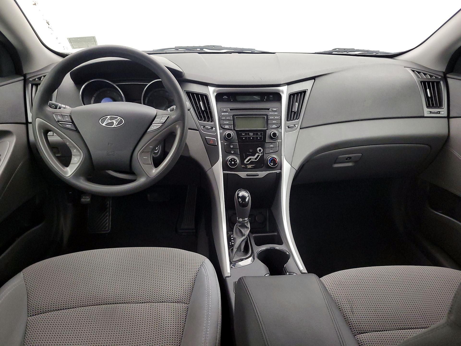 Thumbnail: 2013 Hyundai Sonata - 9