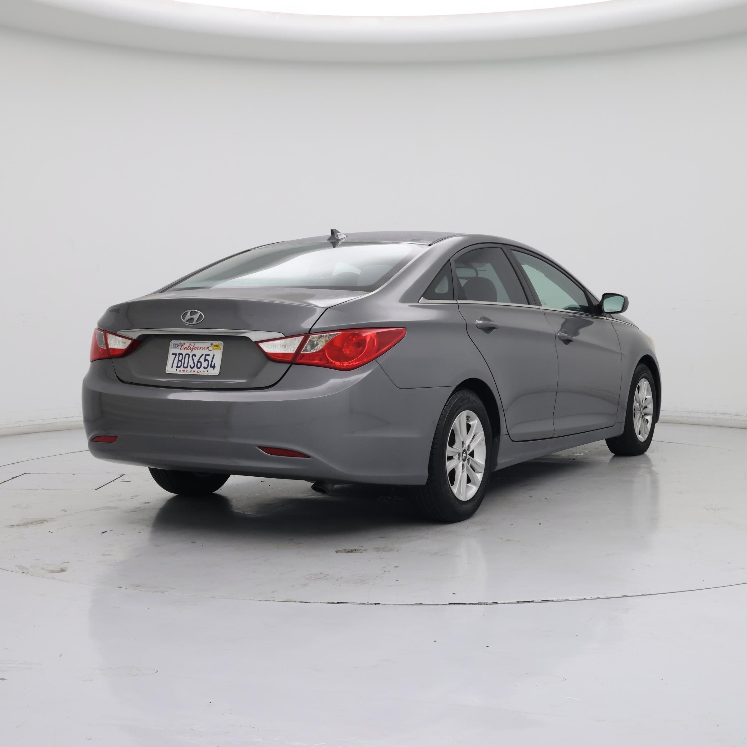 Thumbnail: 2013 Hyundai Sonata - 8