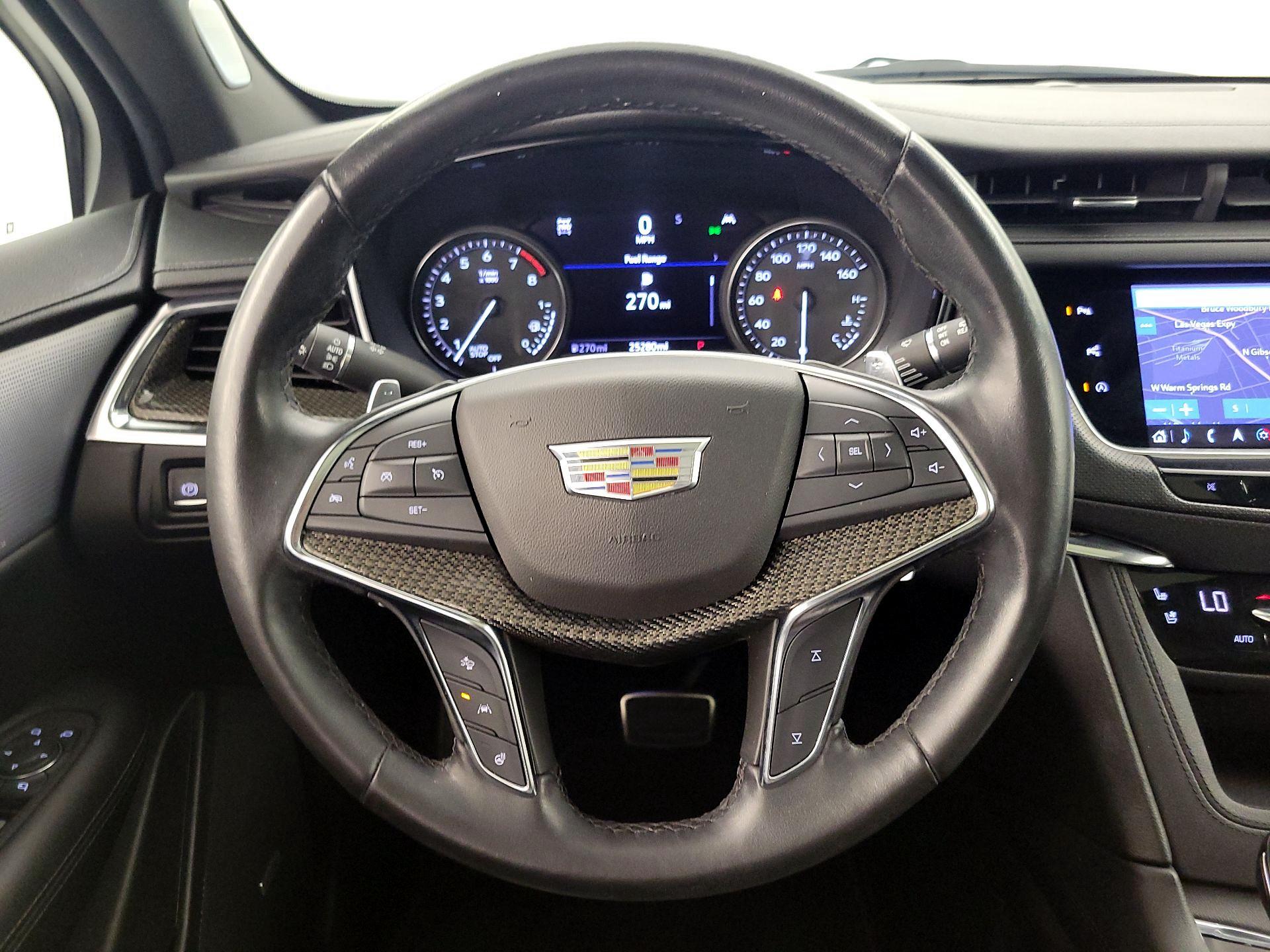 Thumbnail: 2020 Cadillac XT5 - 10