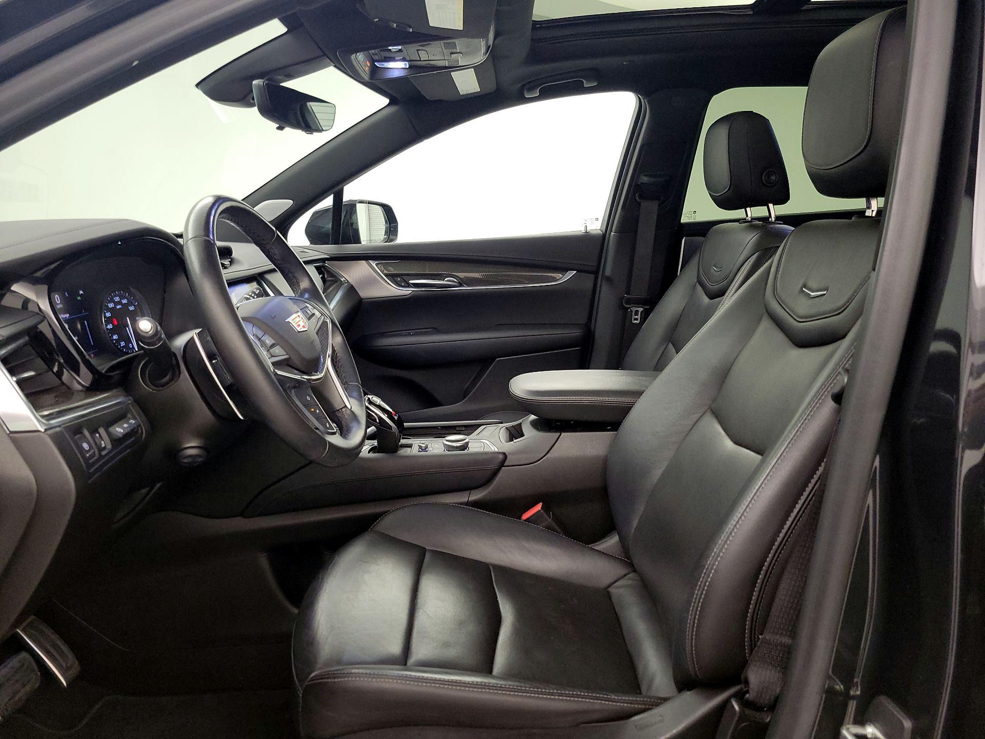 Thumbnail: 2020 Cadillac XT5 - 11