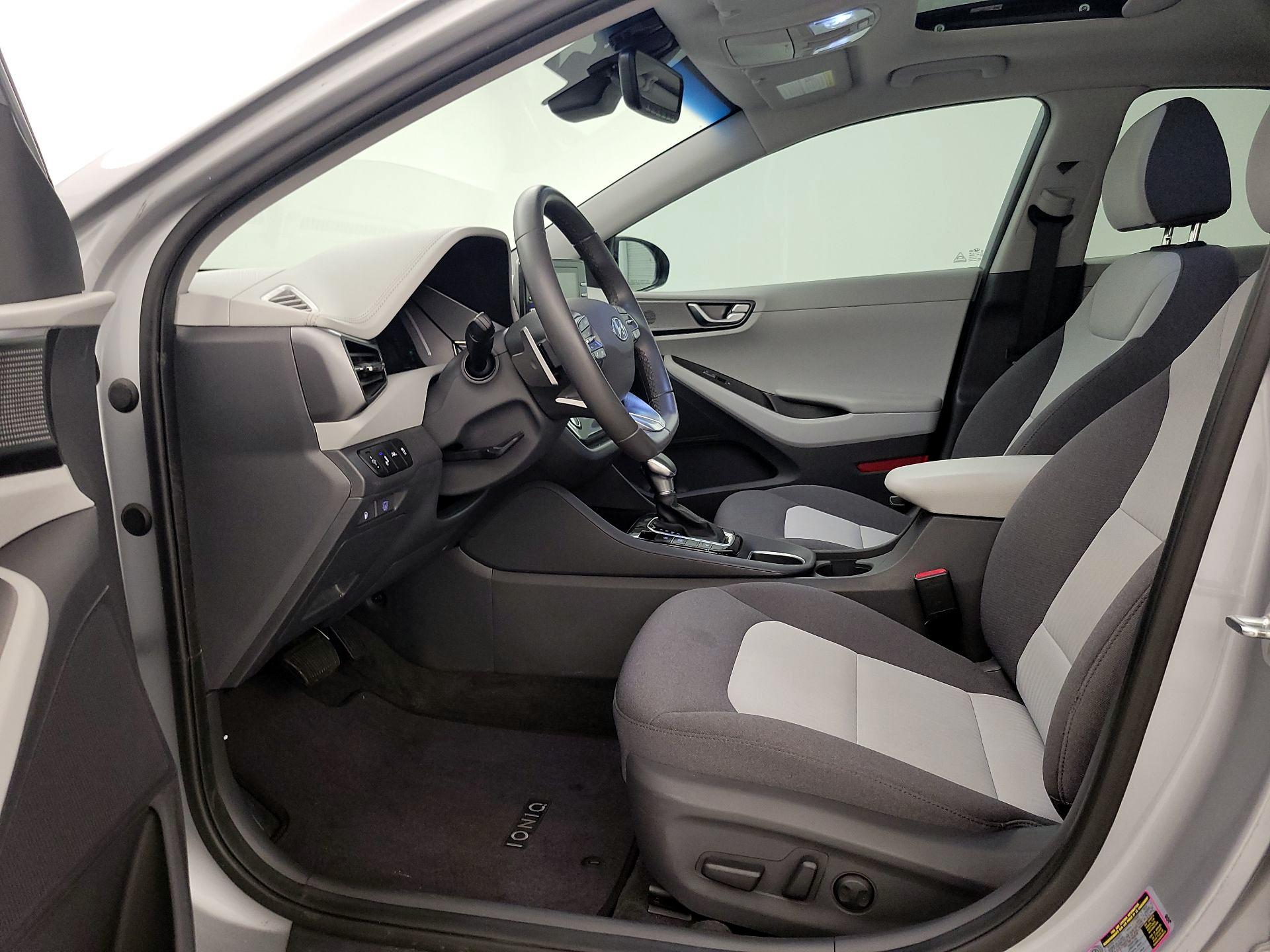 Thumbnail: 2020 Hyundai Ioniq - 11