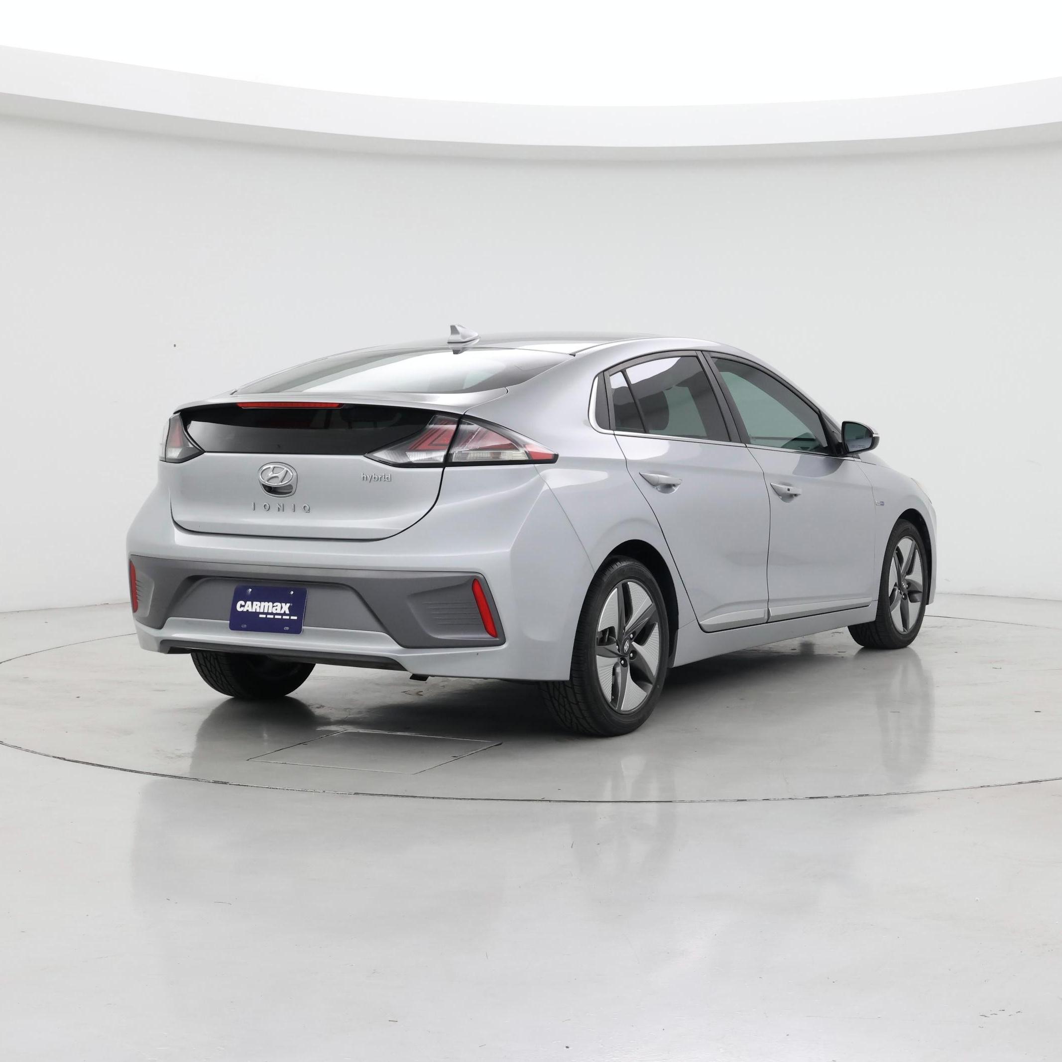 Thumbnail: 2020 Hyundai Ioniq - 8