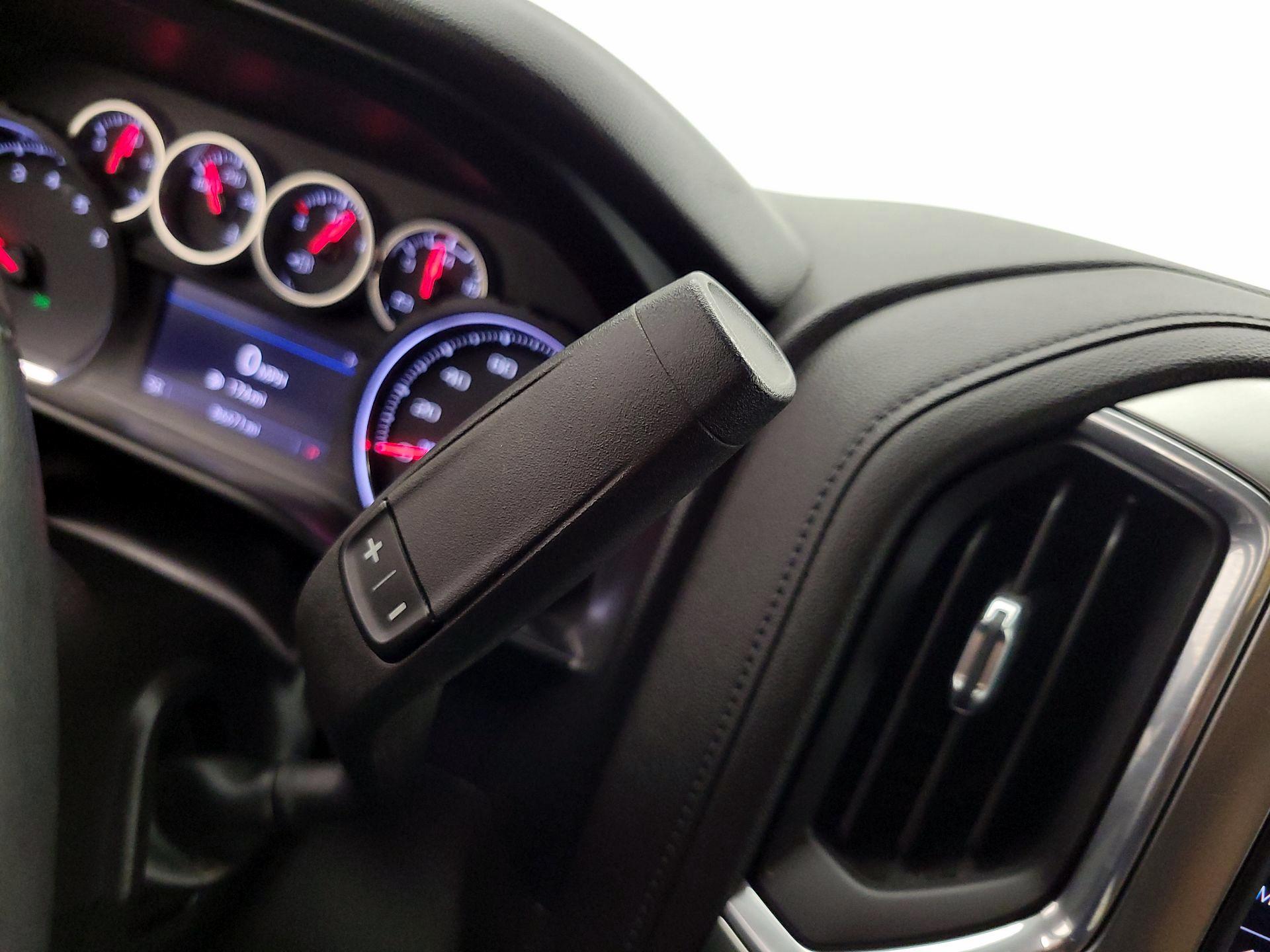 Thumbnail: 2020 Chevrolet Silverado 1500 - 17