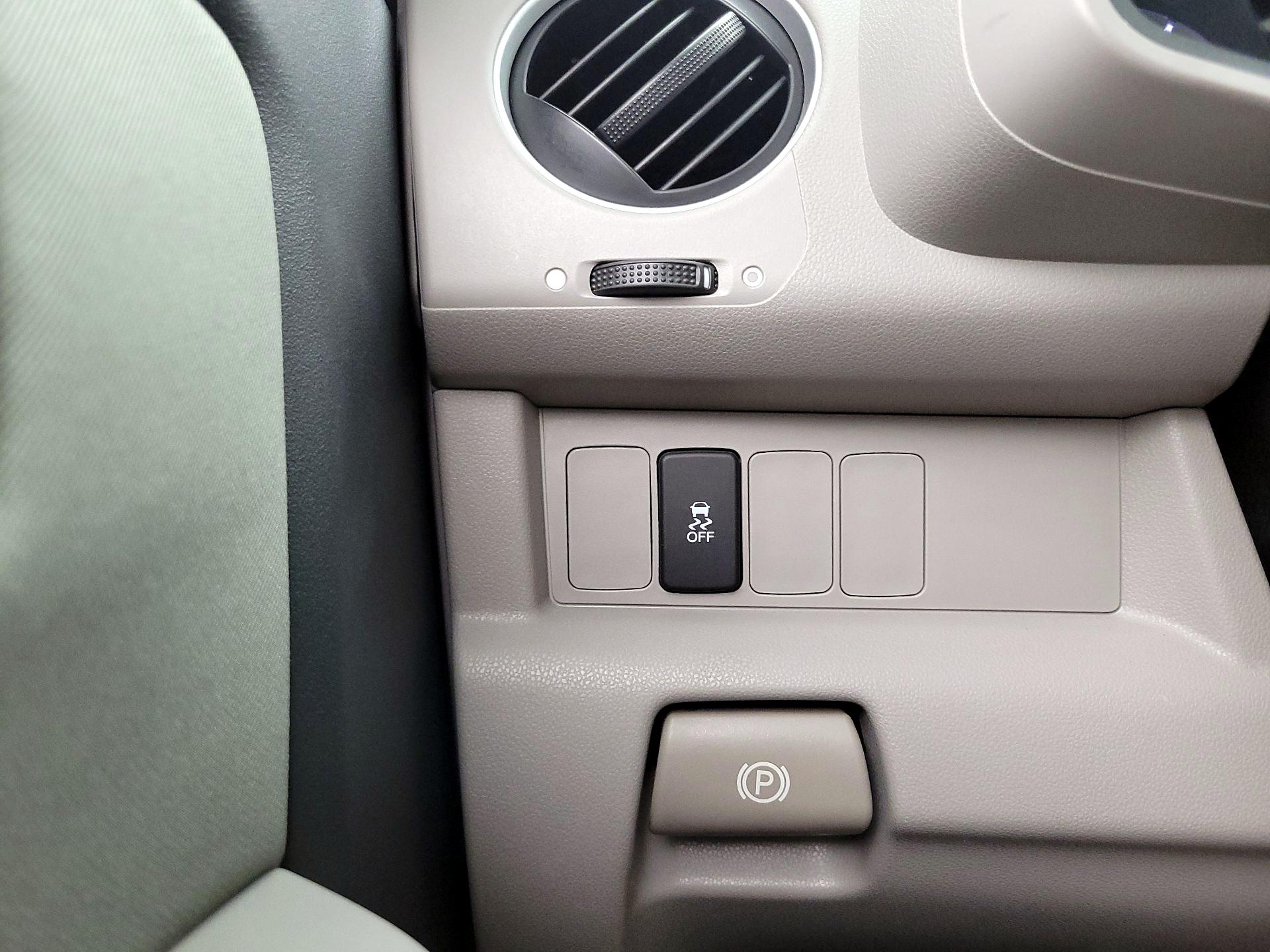 Thumbnail: 2013 Honda Pilot - 13