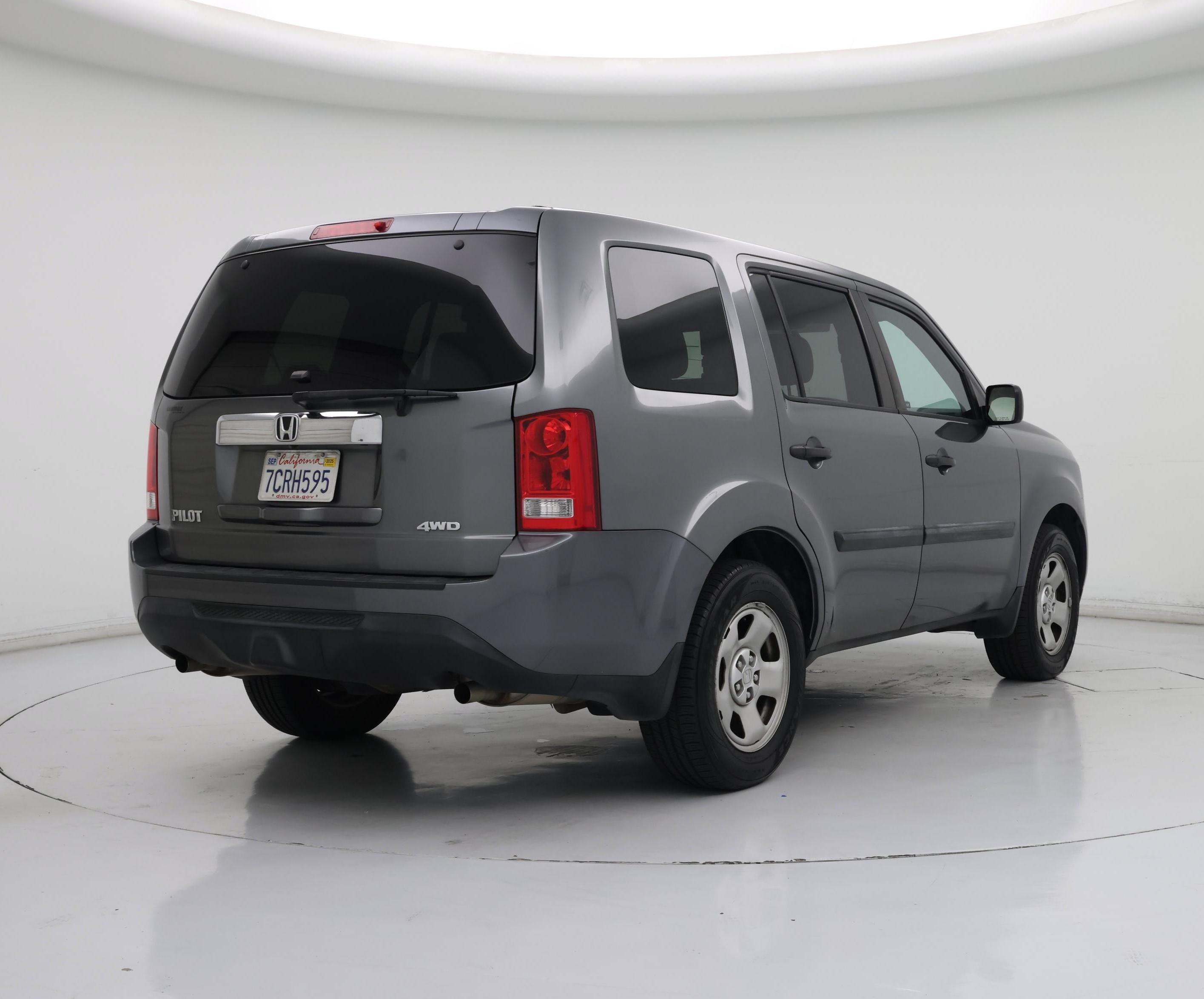 Thumbnail: 2013 Honda Pilot - 8