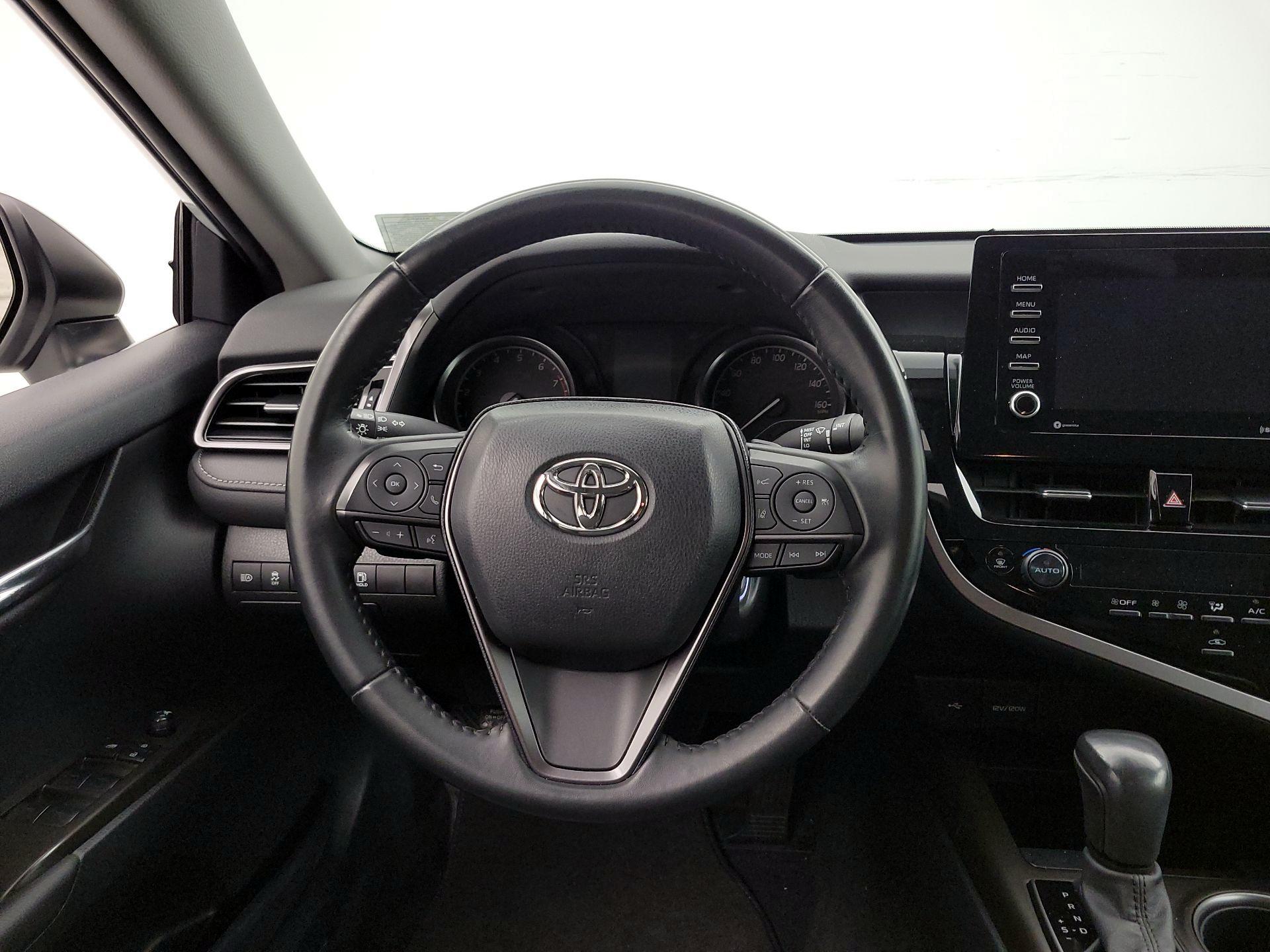 Thumbnail: 2023 Toyota Camry - 10