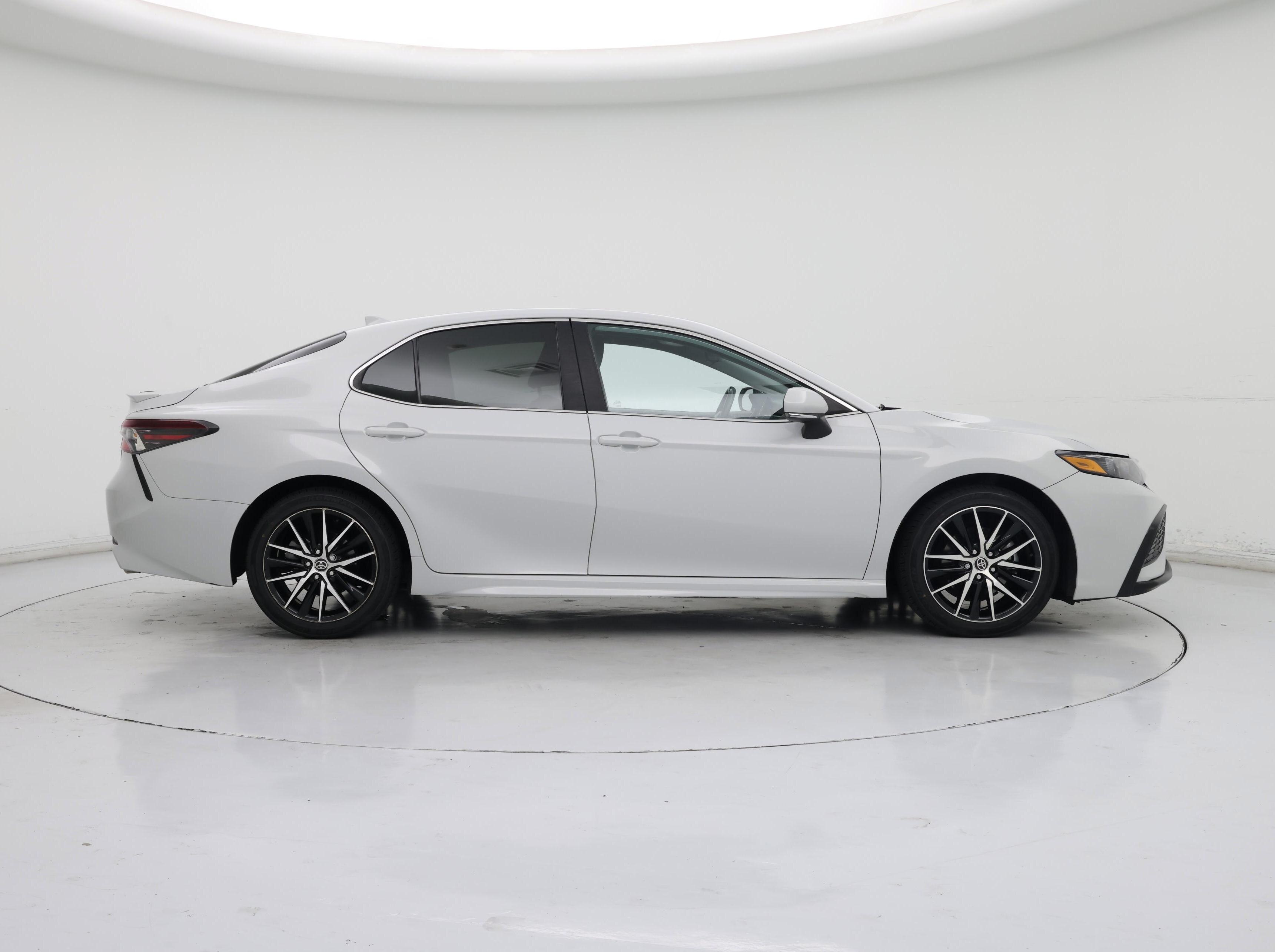 Thumbnail: 2023 Toyota Camry - 7