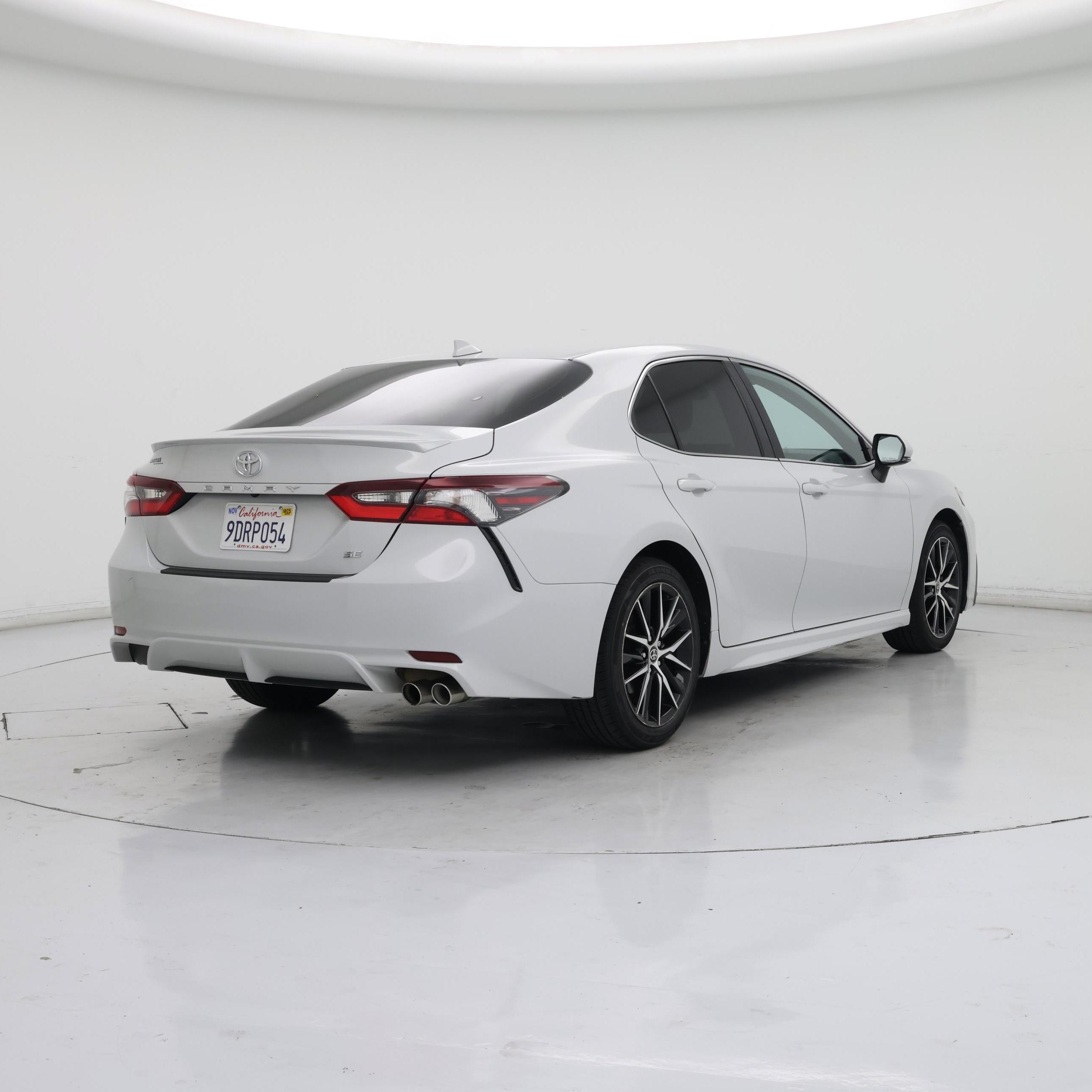 Thumbnail: 2023 Toyota Camry - 8