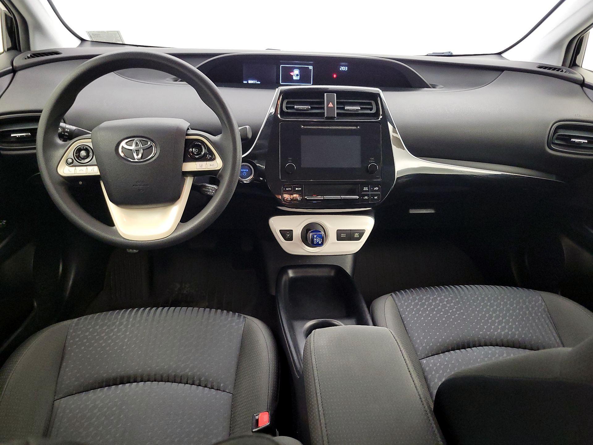 Thumbnail: 2017 Toyota Prius - 9