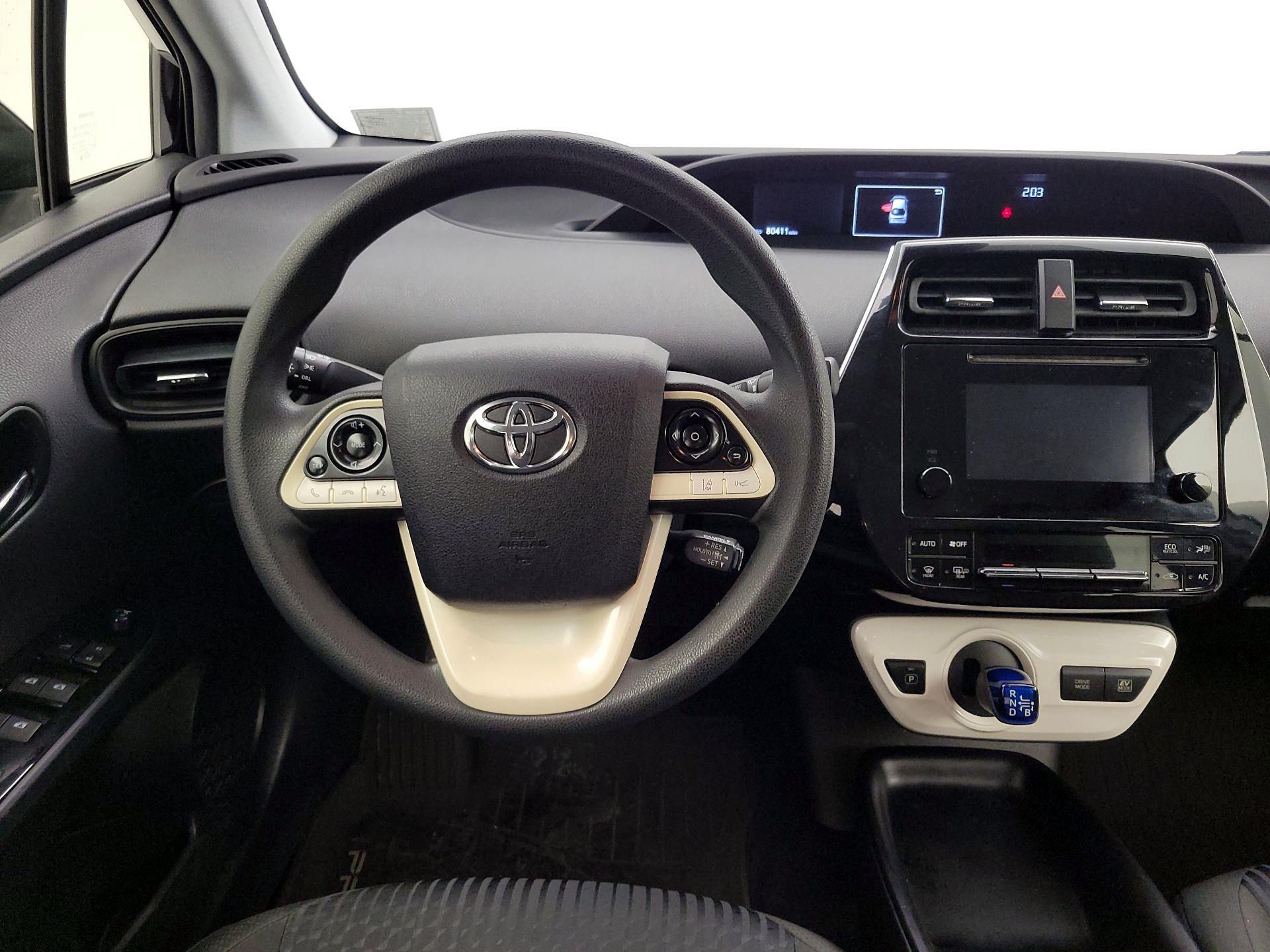 Thumbnail: 2017 Toyota Prius - 10