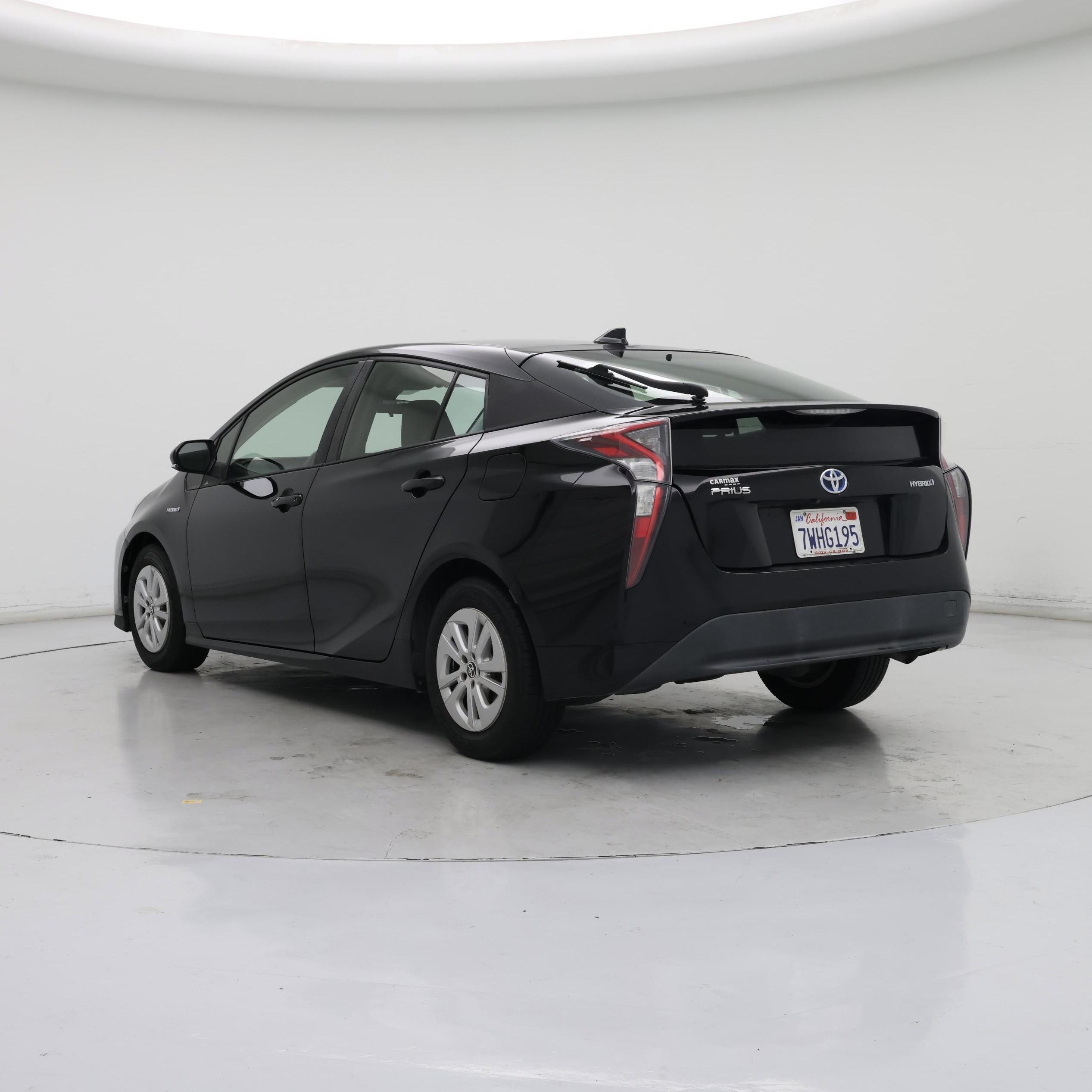 Thumbnail: 2017 Toyota Prius - 2