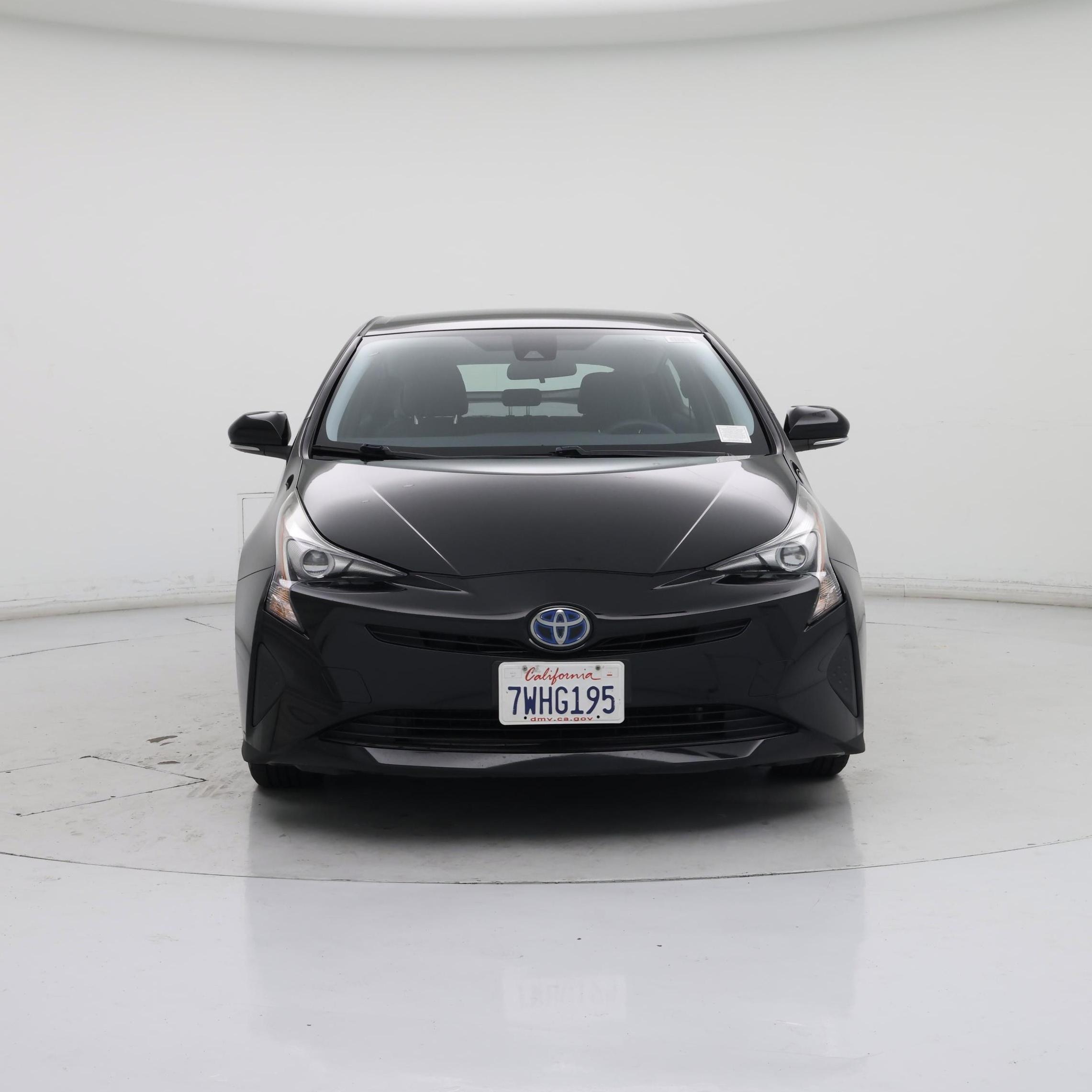 Thumbnail: 2017 Toyota Prius - 5