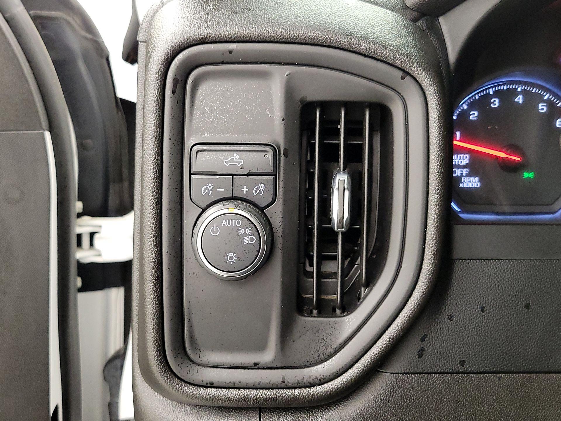 Thumbnail: 2022 Chevrolet Silverado 1500 - 13