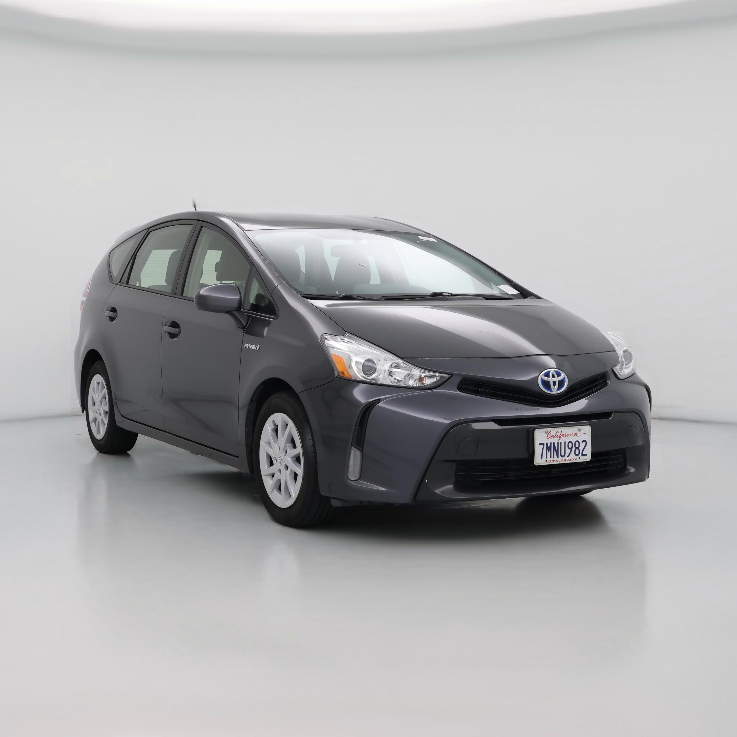 Thumbnail: 2015 Toyota Prius v - 1