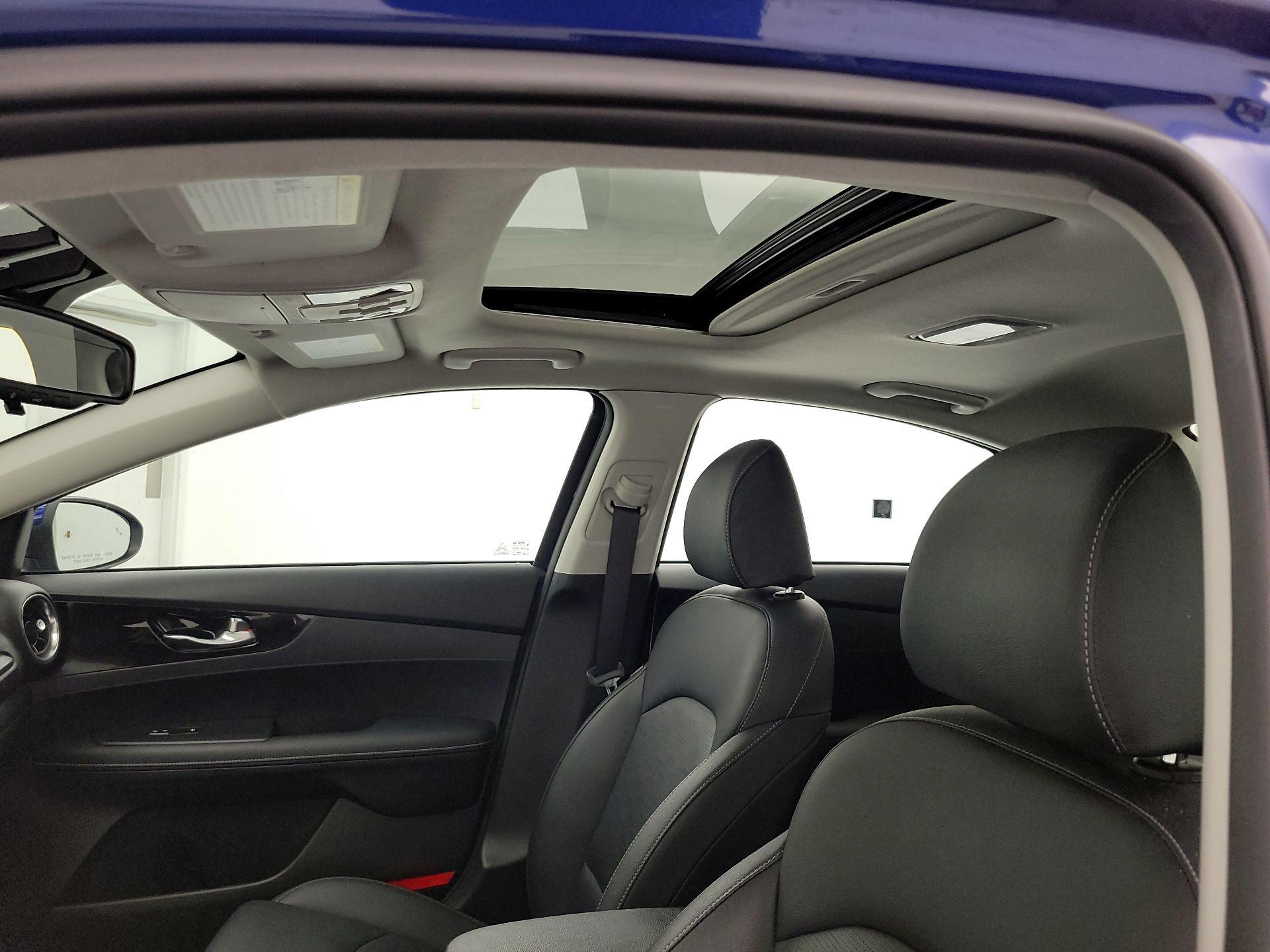 Thumbnail: 2021 Kia Forte - 19