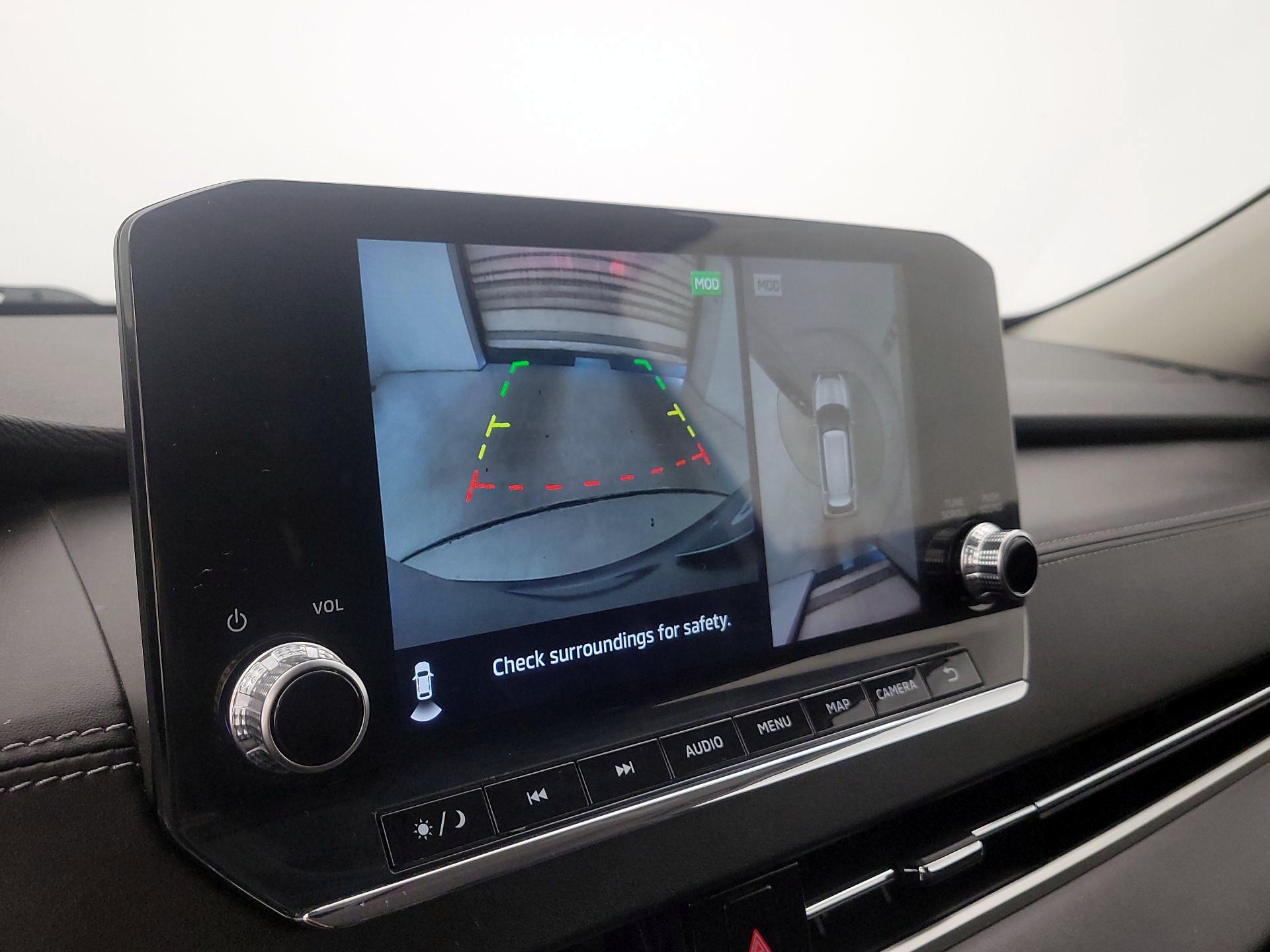 Thumbnail: 2022 Mitsubishi Outlander - 15