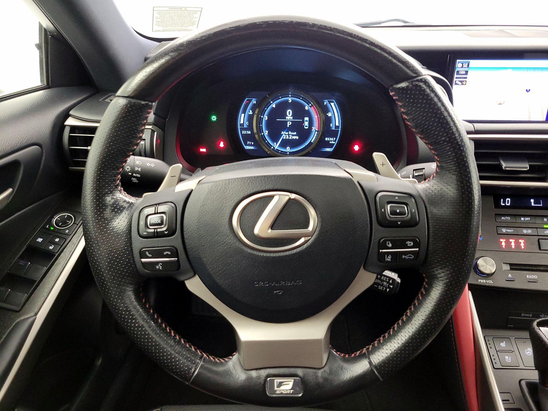 Thumbnail: 2019 Lexus IS - 10
