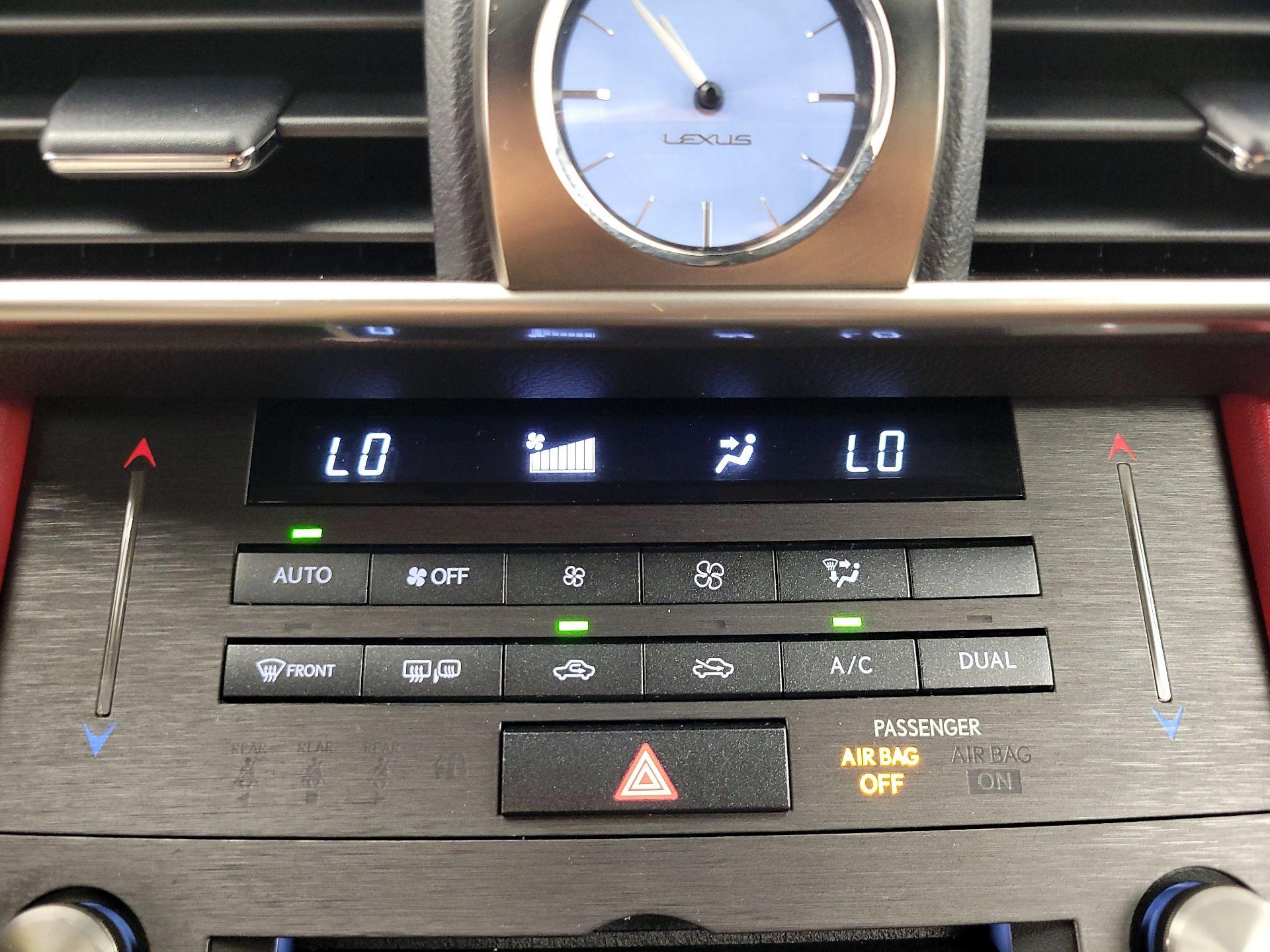 Thumbnail: 2019 Lexus IS - 17