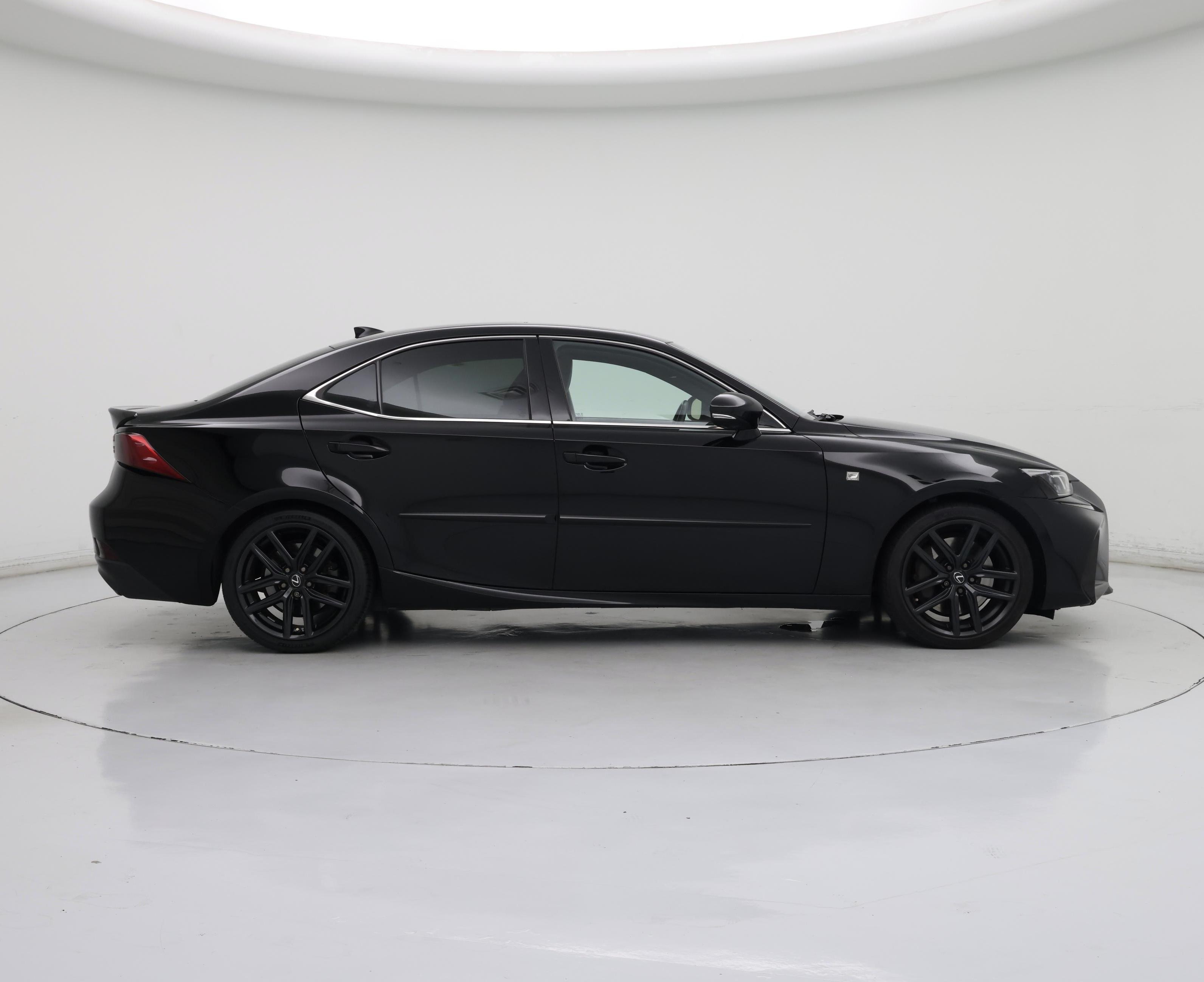Thumbnail: 2019 Lexus IS - 7