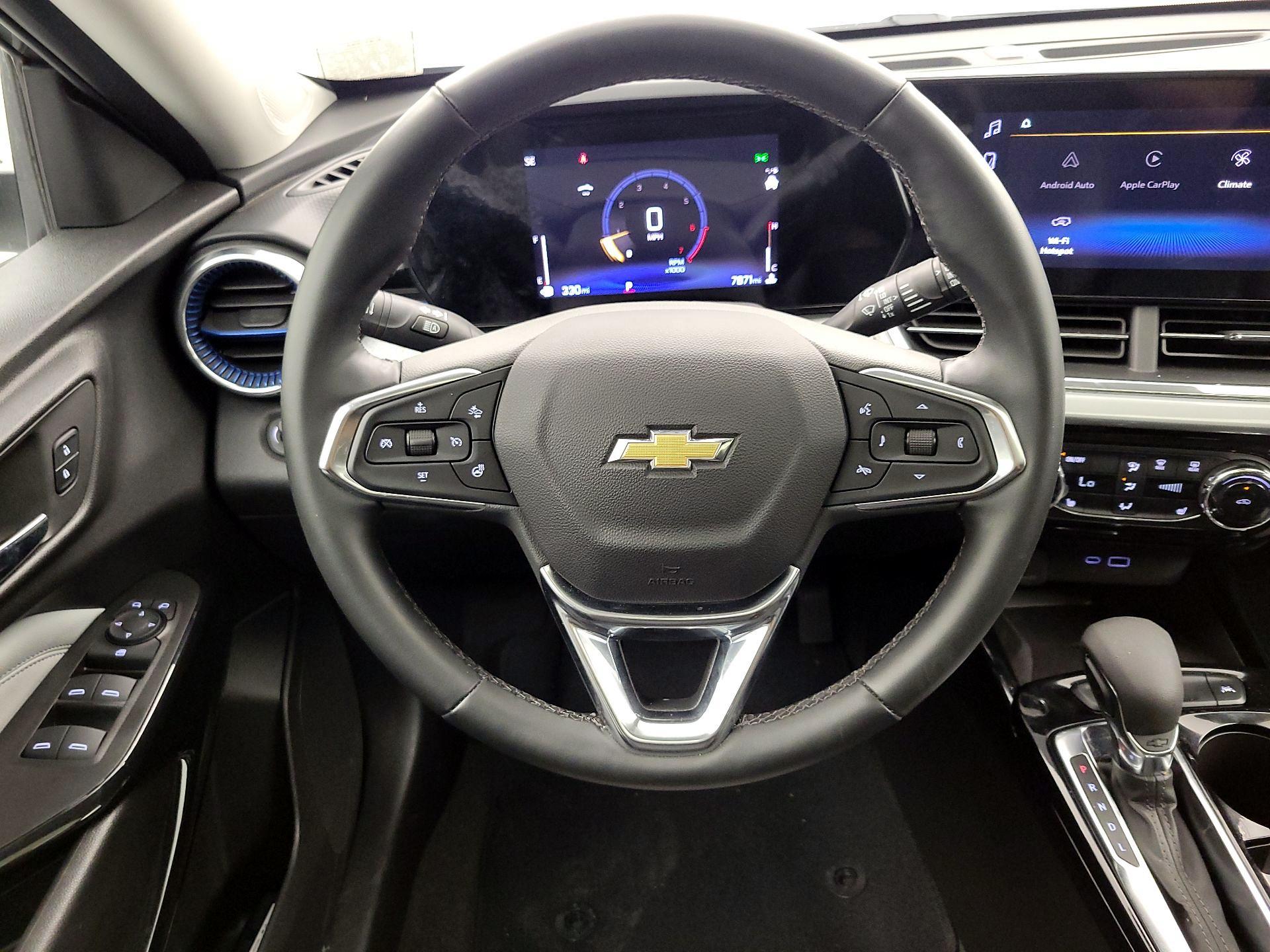 Thumbnail: 2025 Chevrolet Trax - 10