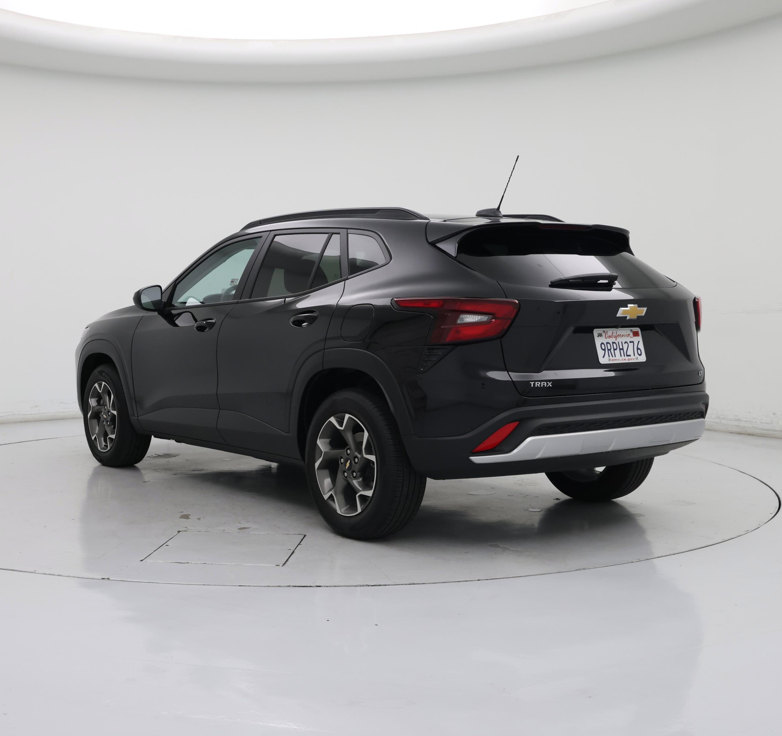 Thumbnail: 2025 Chevrolet Trax - 2