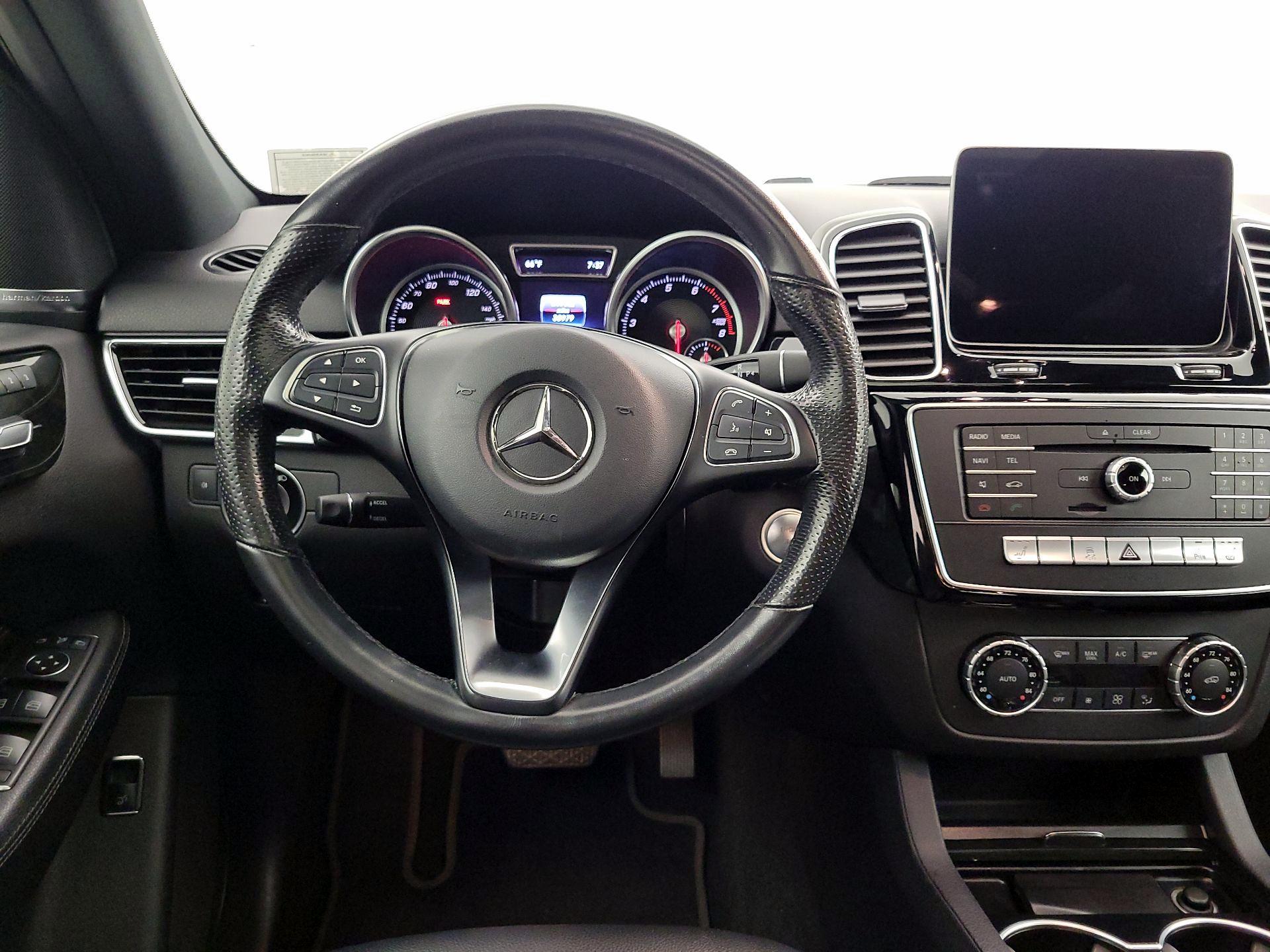 Thumbnail: 2018 Mercedes-Benz GLE - 10