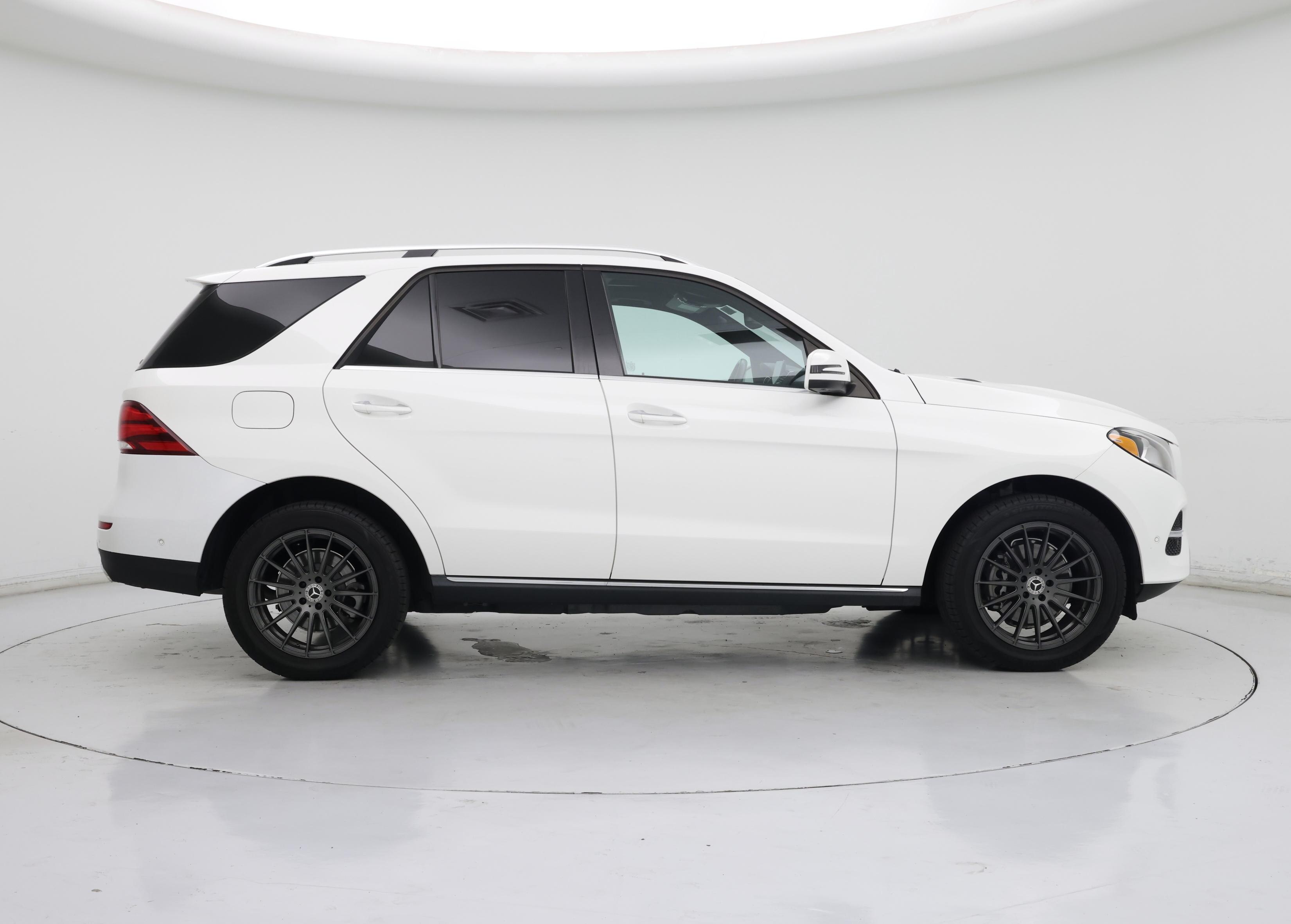 Thumbnail: 2018 Mercedes-Benz GLE - 7