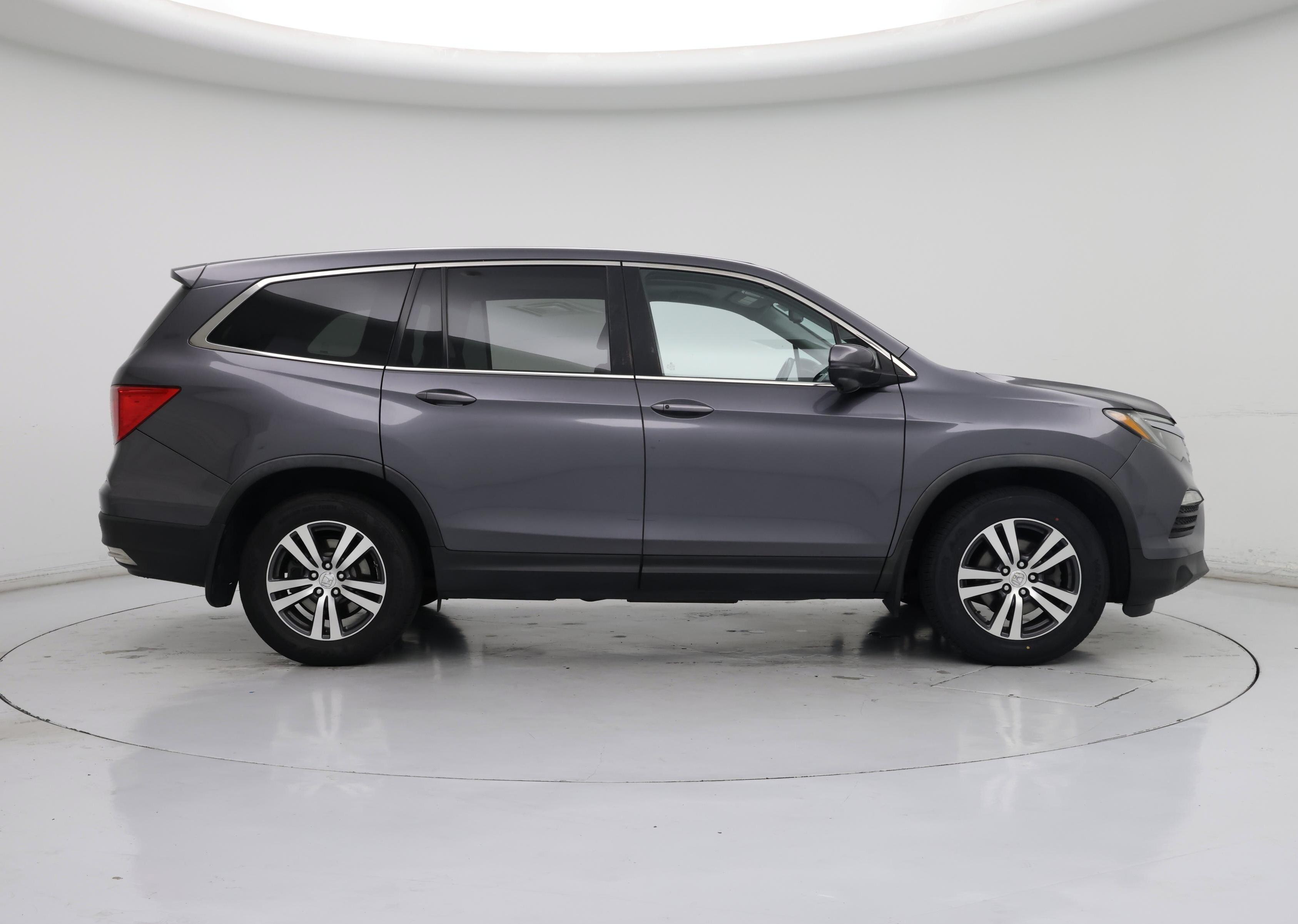 Thumbnail: 2017 Honda Pilot - 7