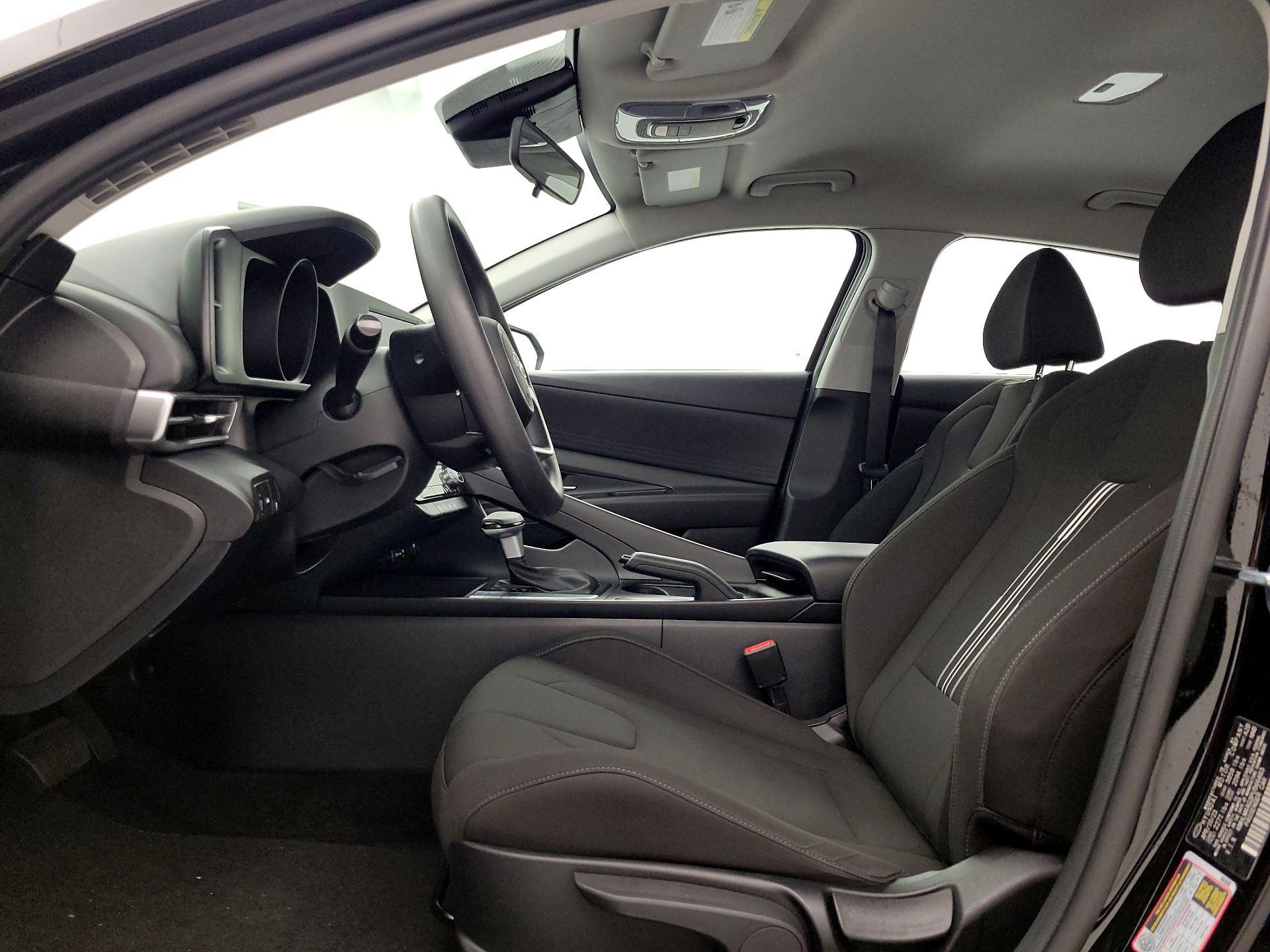 Thumbnail: 2023 Hyundai Elantra - 11