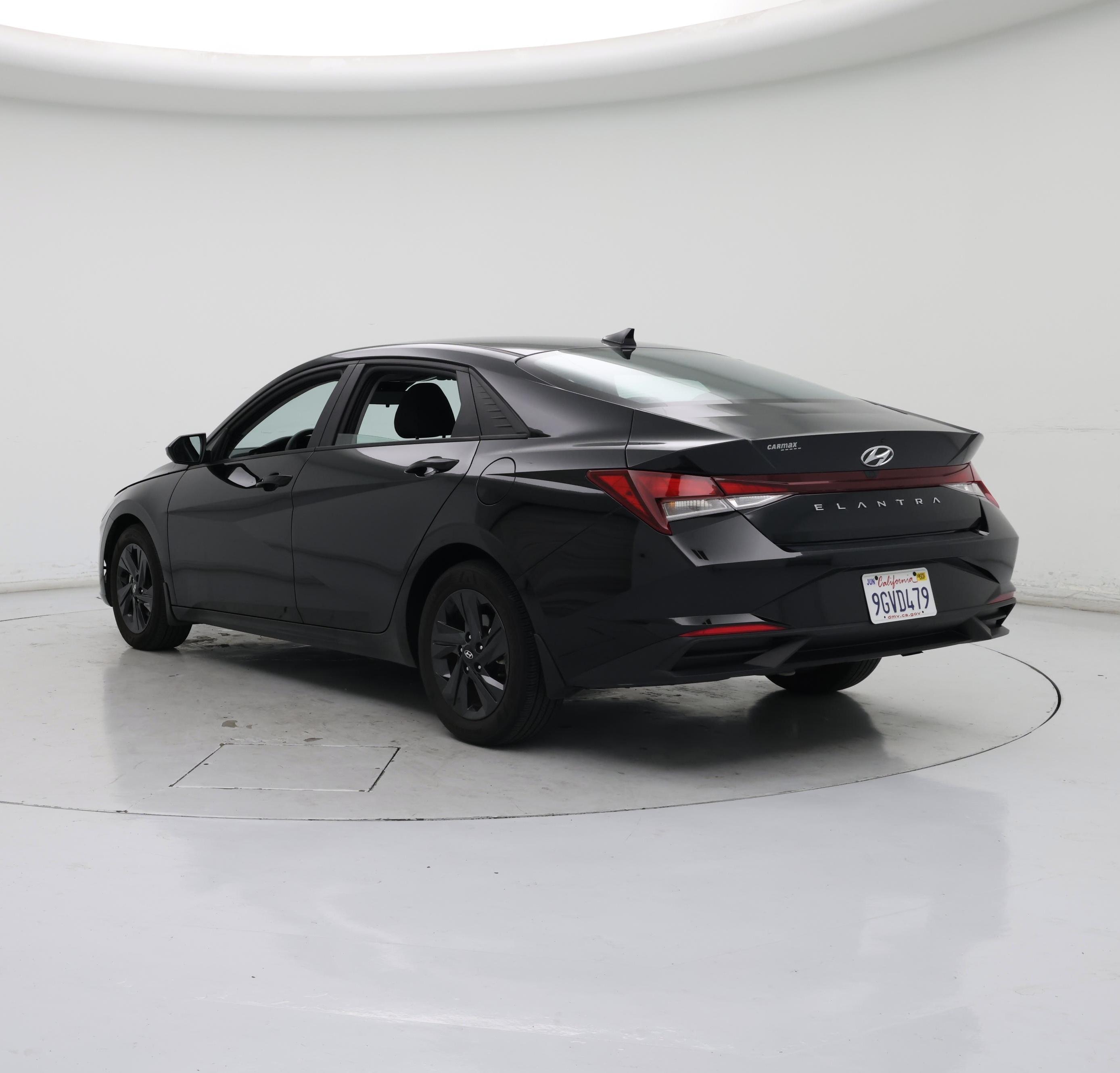 Thumbnail: 2023 Hyundai Elantra - 2