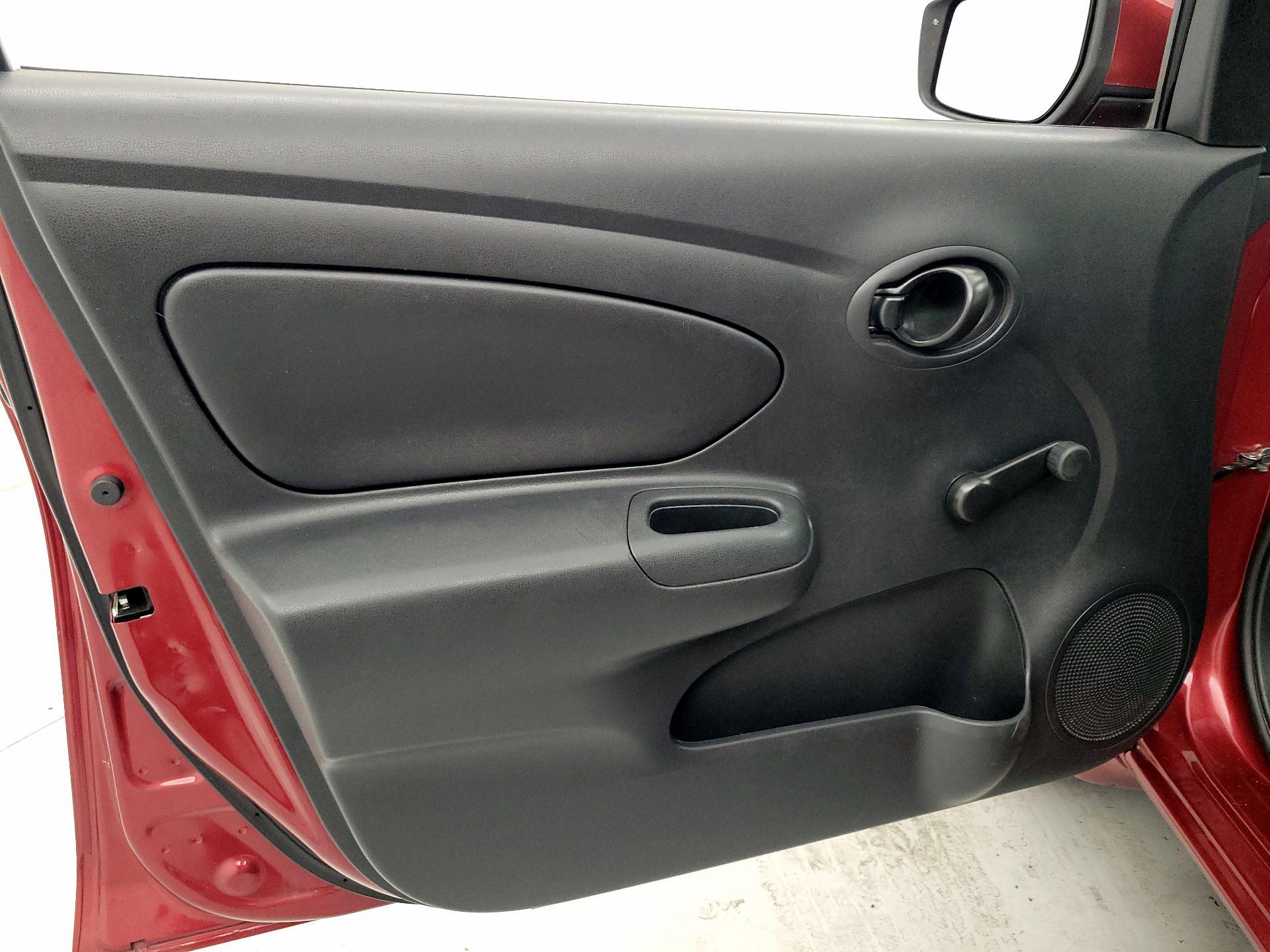 Thumbnail: 2016 Nissan Versa - 12