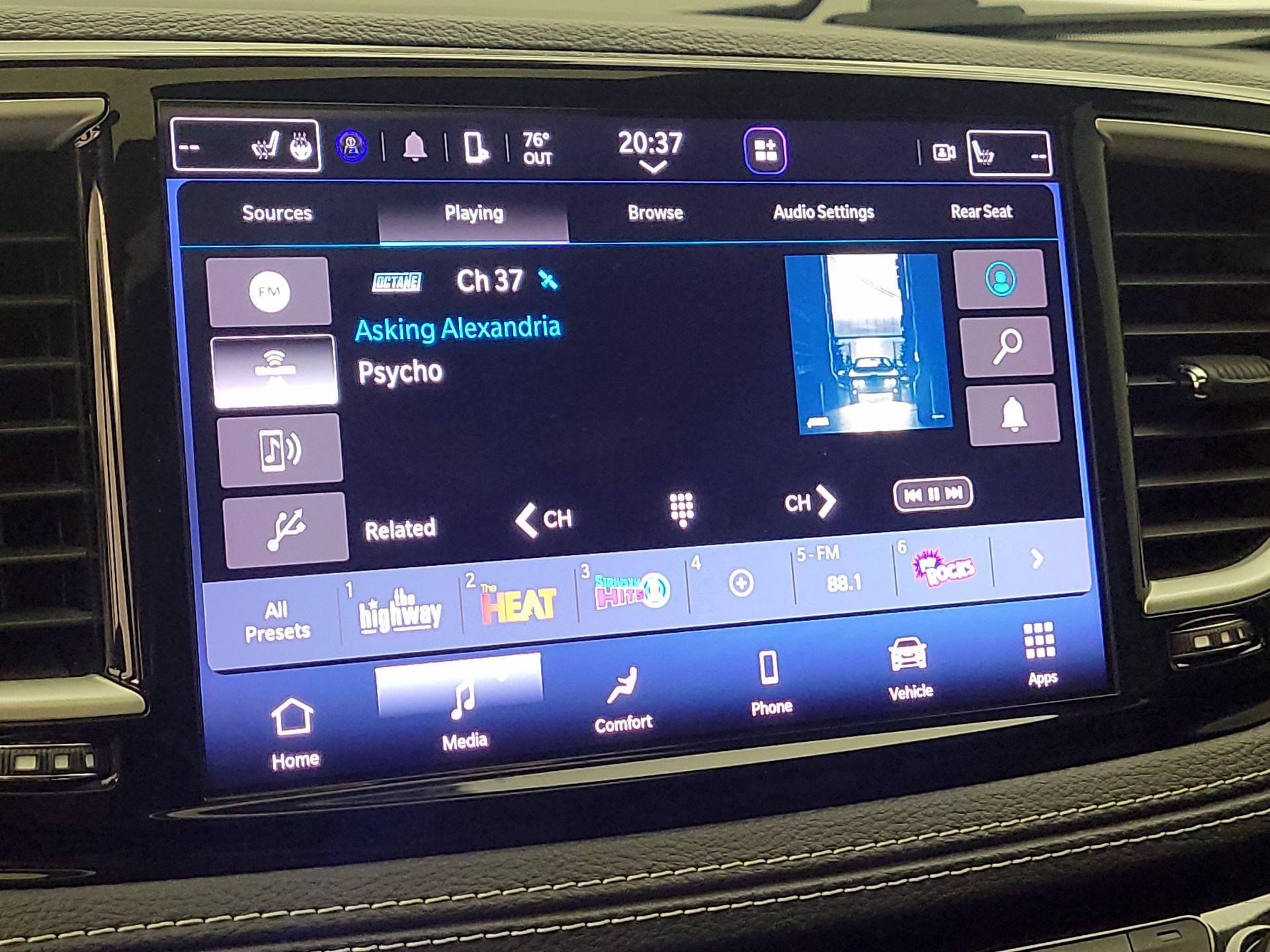 Thumbnail: 2021 Chrysler Pacifica - 15