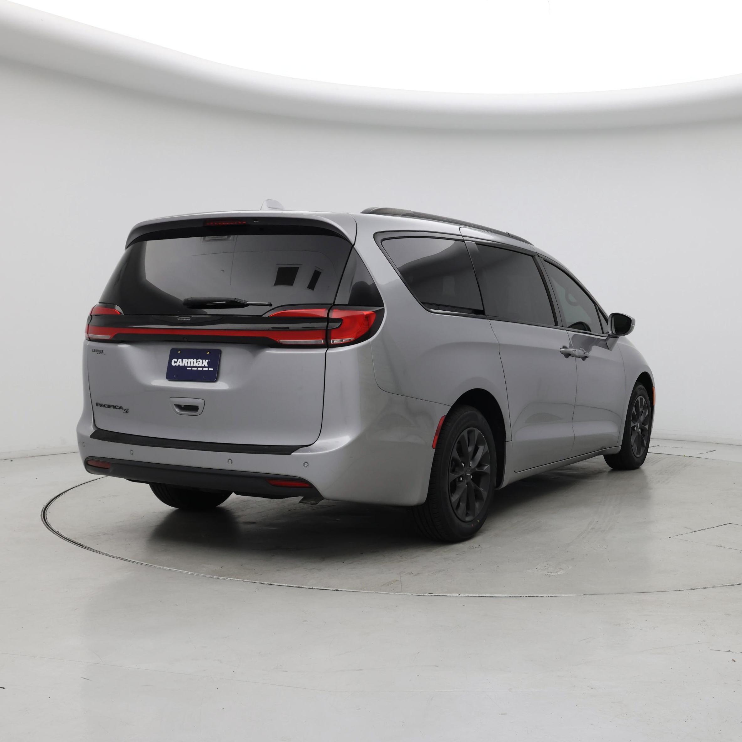 Thumbnail: 2021 Chrysler Pacifica - 8