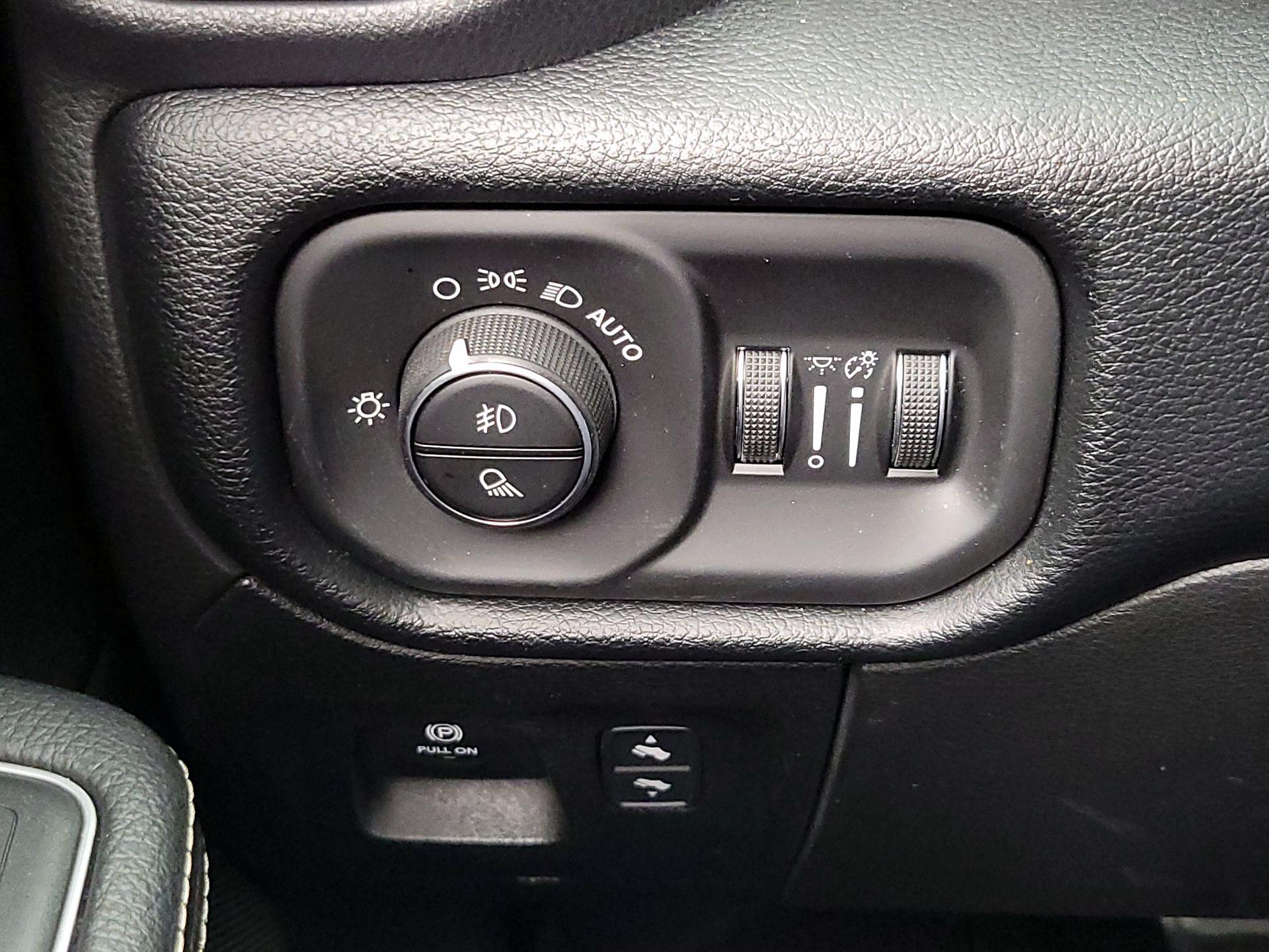 Thumbnail: 2021 RAM 1500 - 13