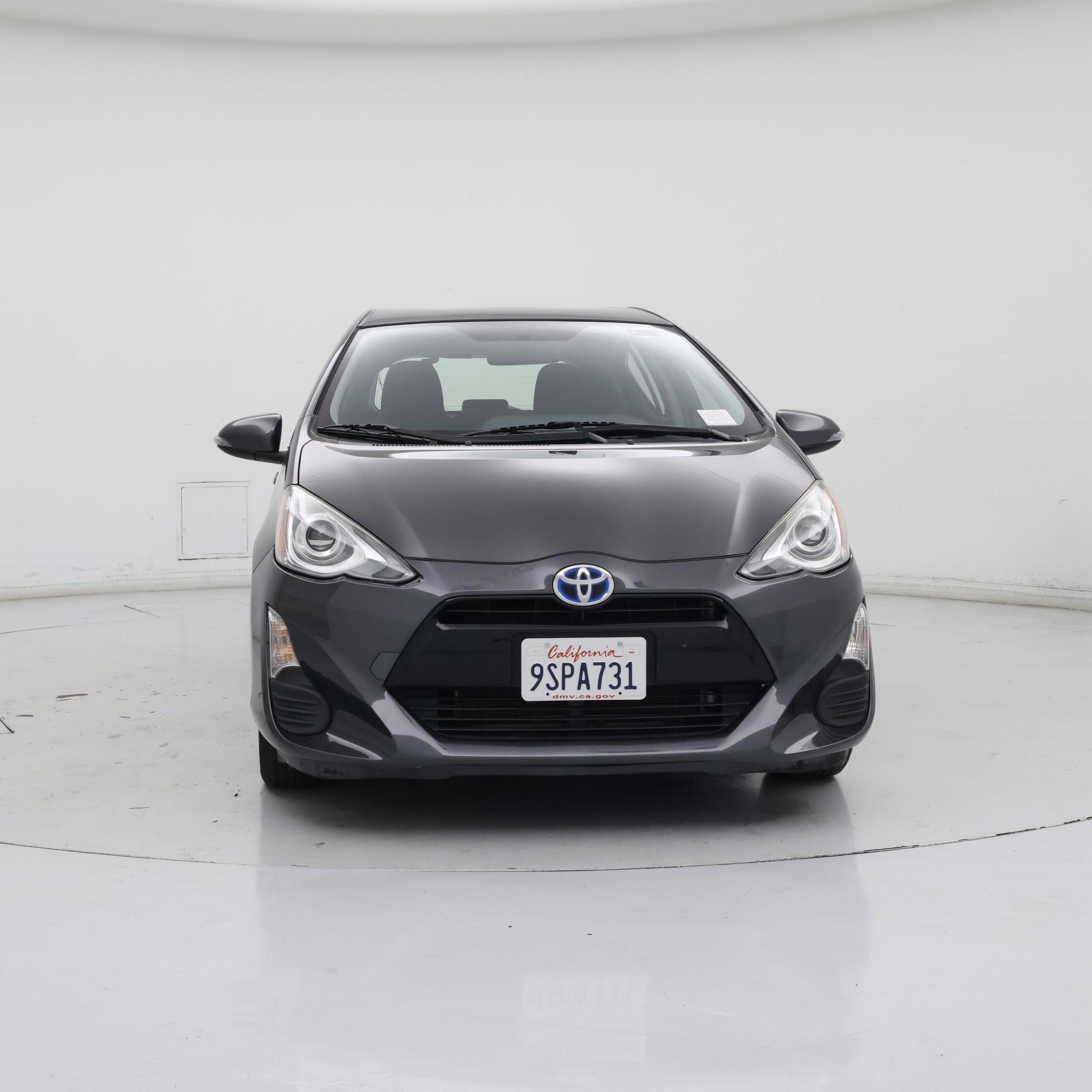 Thumbnail: 2016 Toyota Prius c - 5