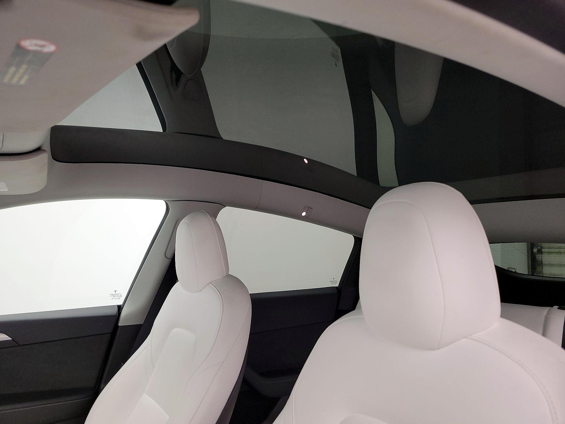 Thumbnail: 2023 Tesla Model Y - 18