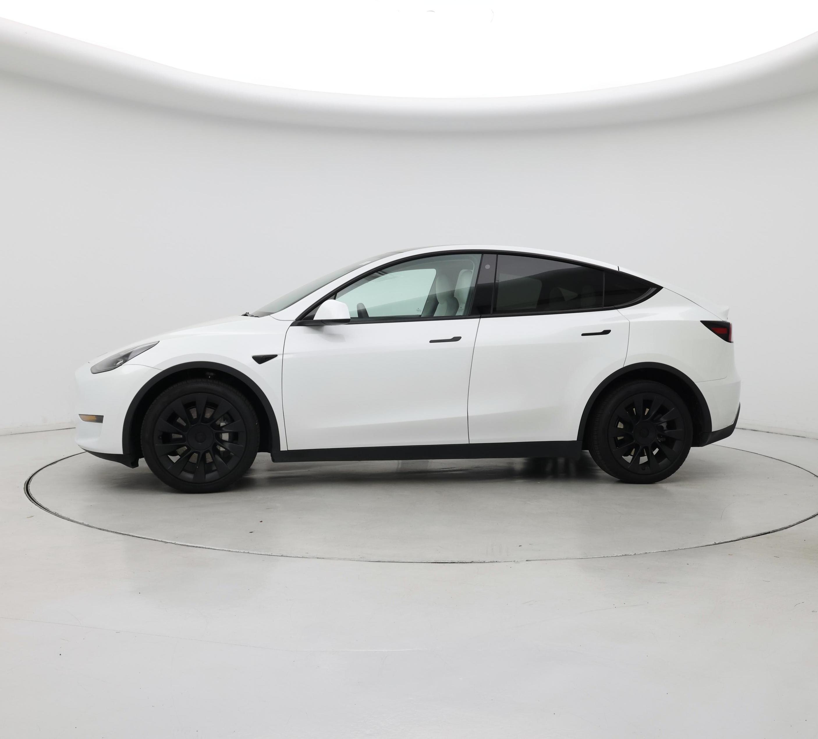 Thumbnail: 2023 Tesla Model Y - 3
