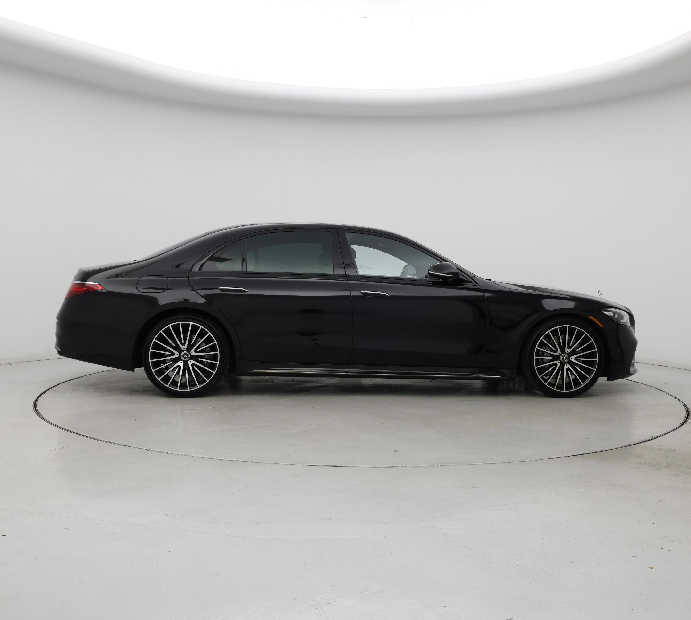 Thumbnail: 2023 Mercedes-Benz S-Class - 7