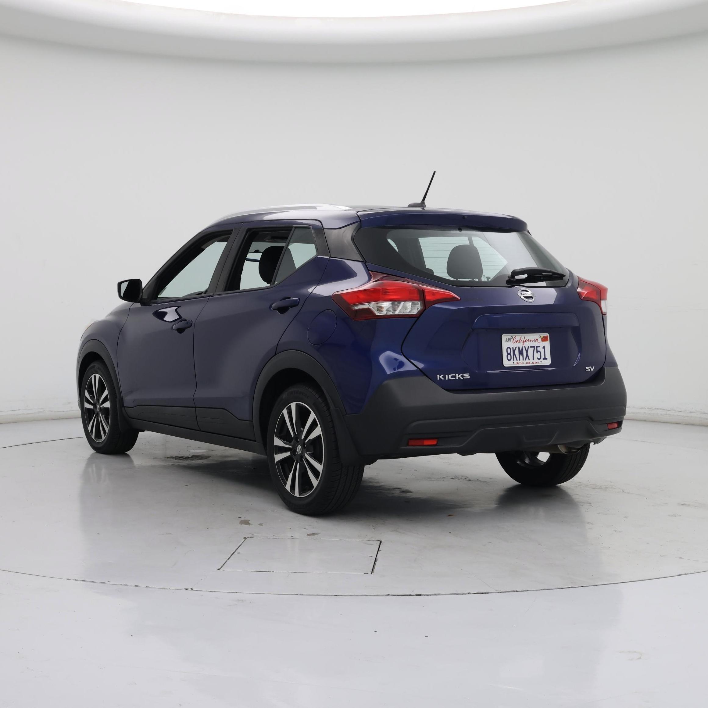 Thumbnail: 2019 Nissan Kicks - 2