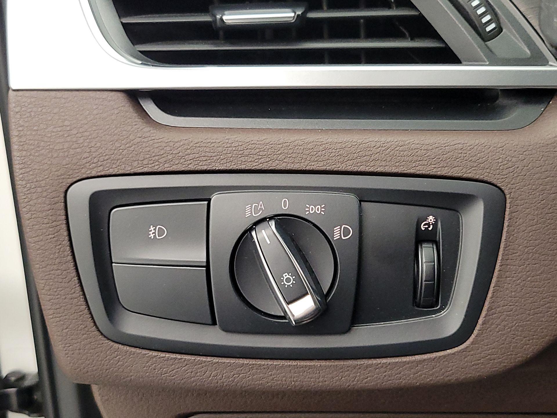 Thumbnail: 2016 BMW X1 - 13