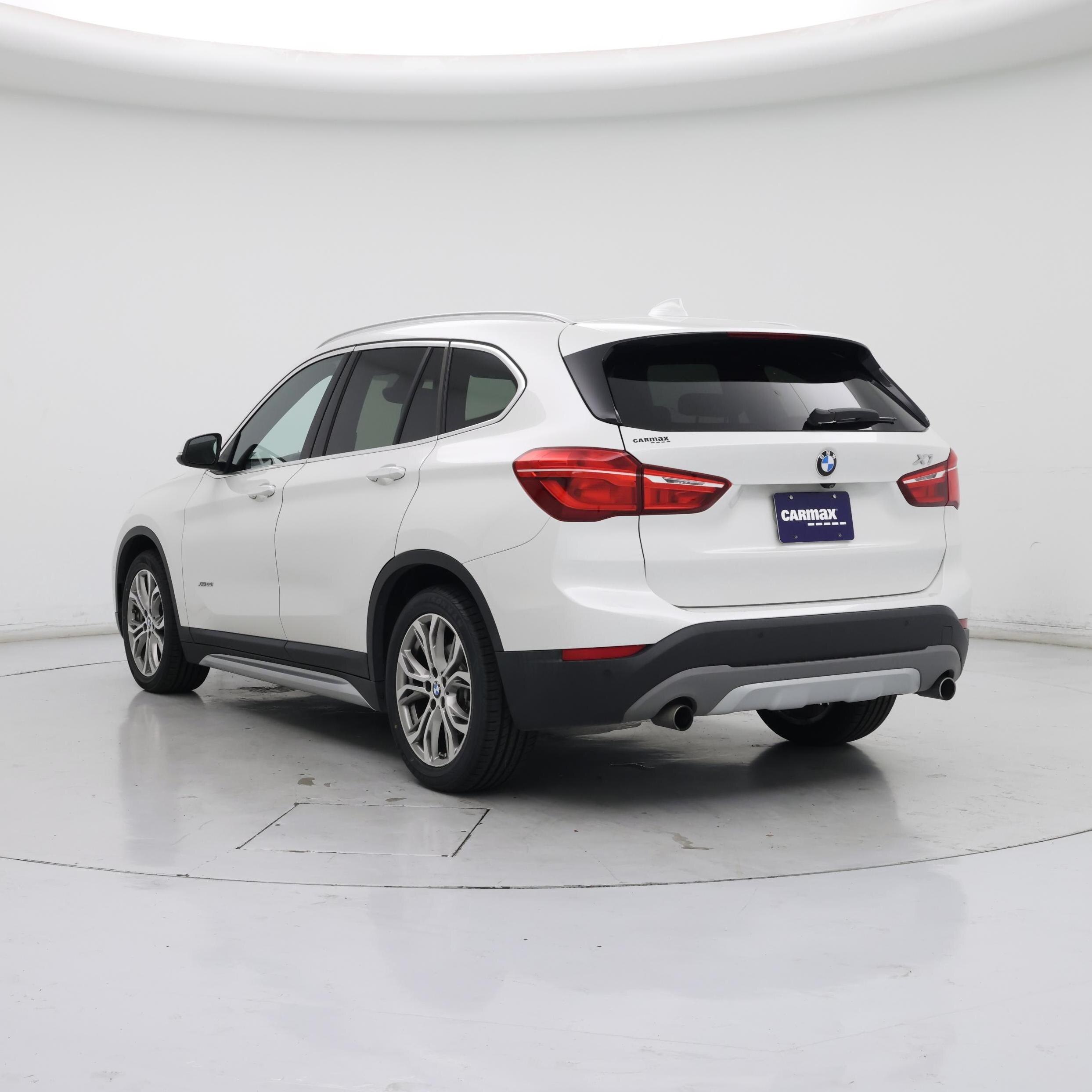Thumbnail: 2016 BMW X1 - 2