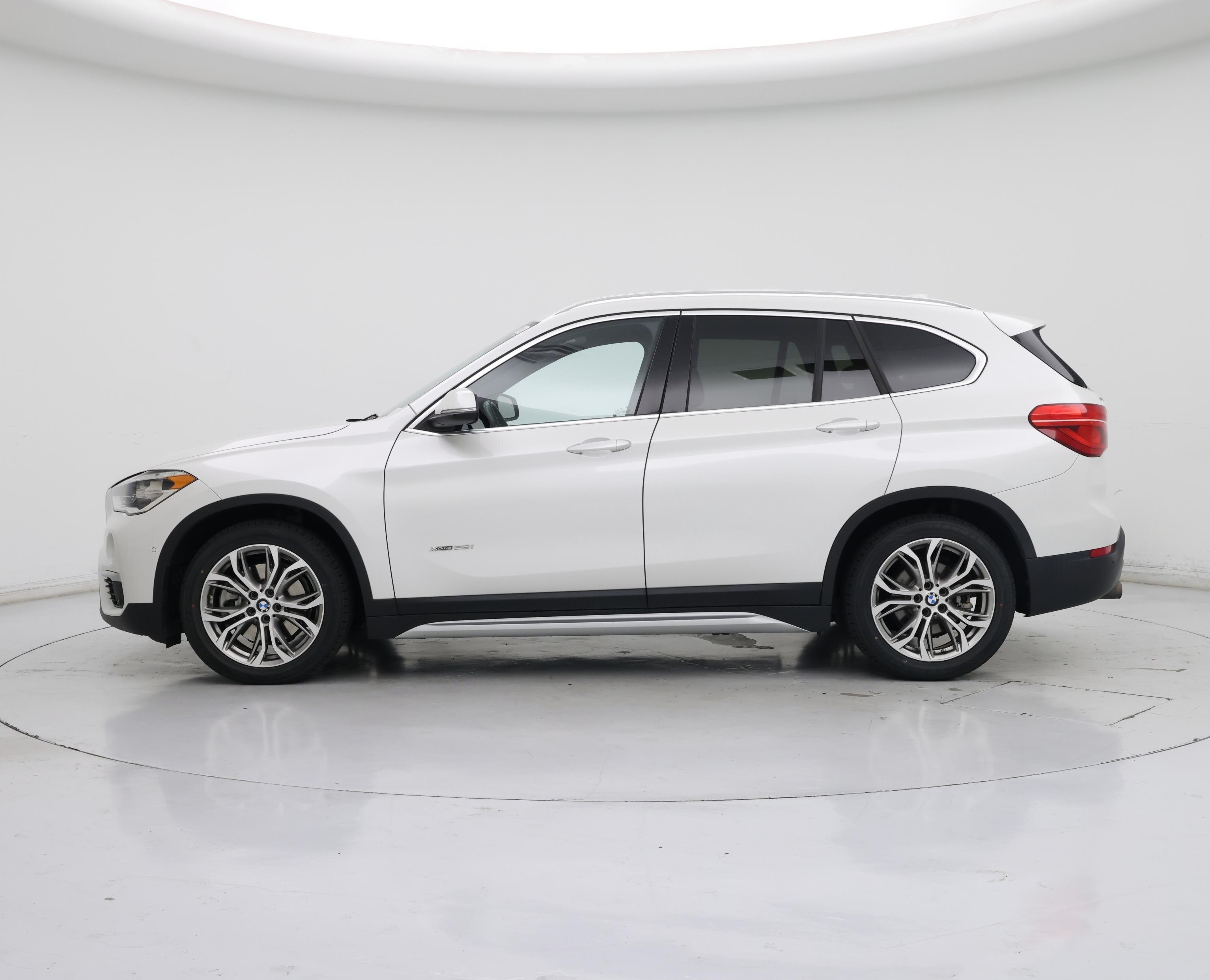 Thumbnail: 2016 BMW X1 - 3